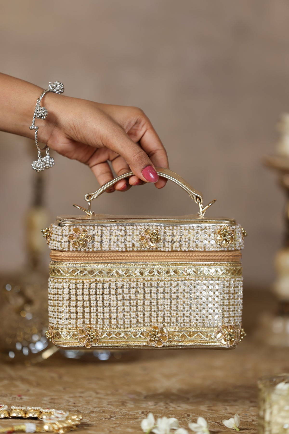 Tavish Handbag image 1