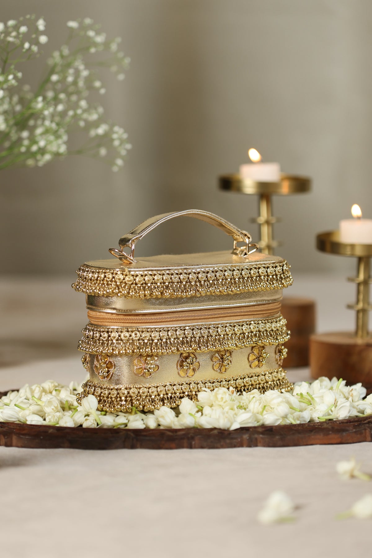 Nivara Gold Clutch image 2