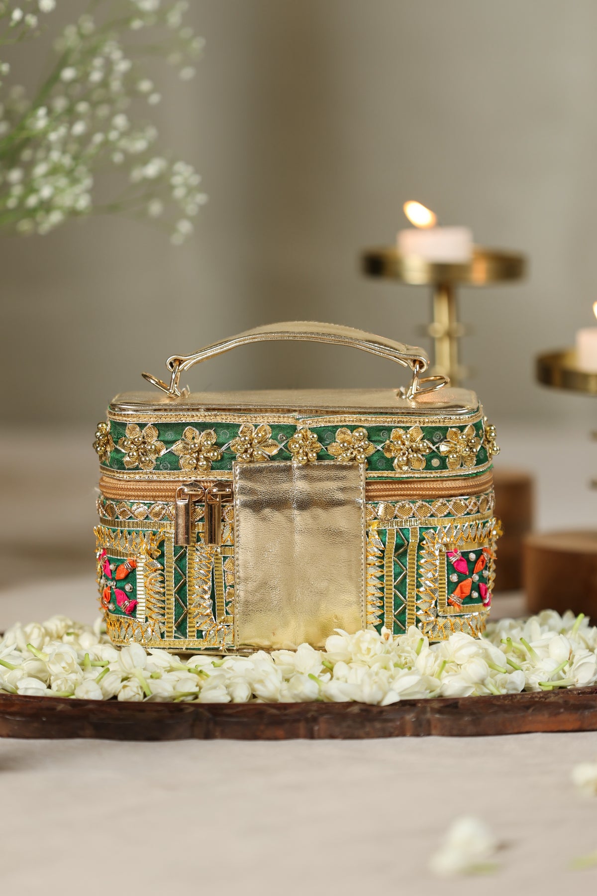 Zardozi Clutch image 3