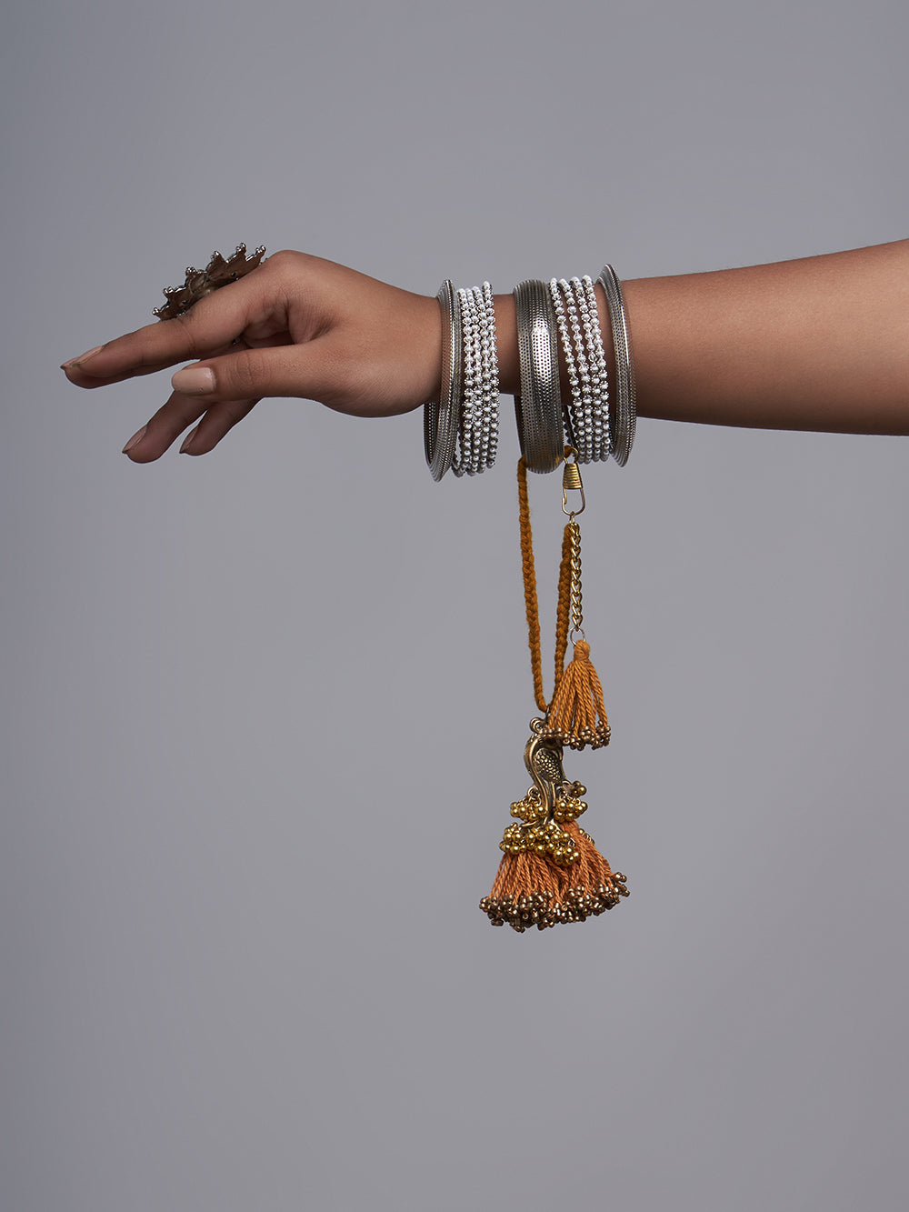 Hades Lumba Rakhi