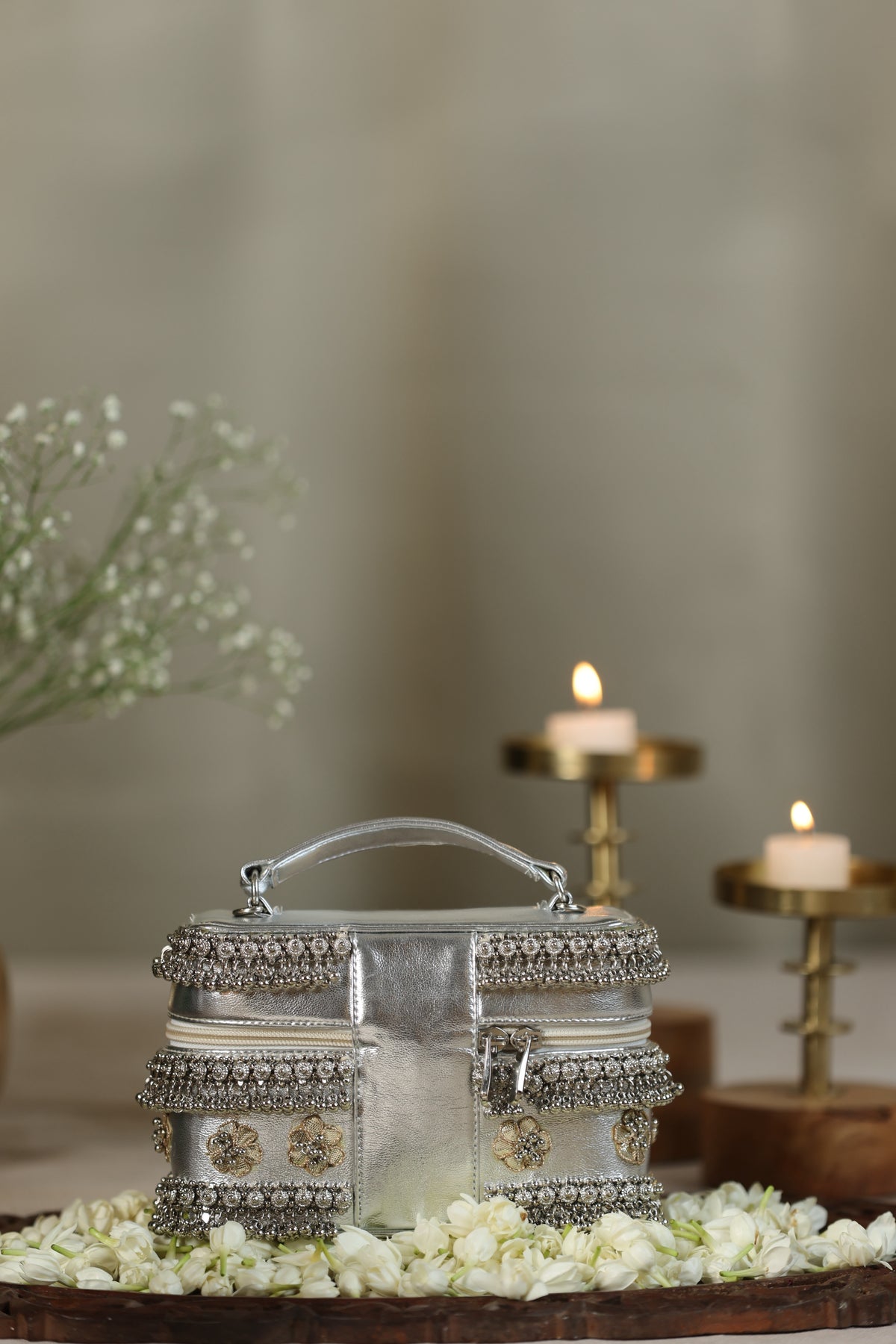 Nivara Silver Clutch image 6