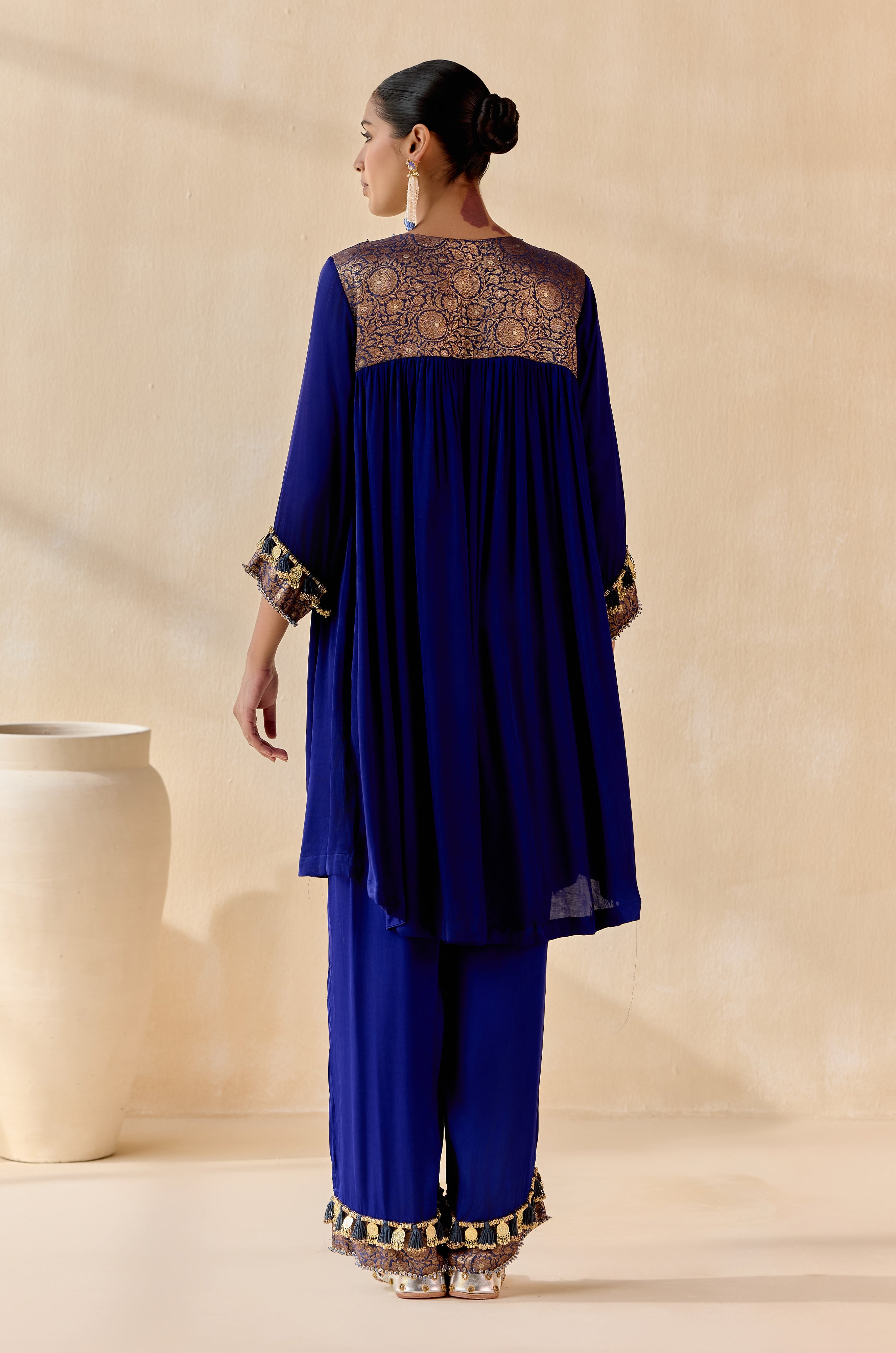 Neelika (Kaftan)