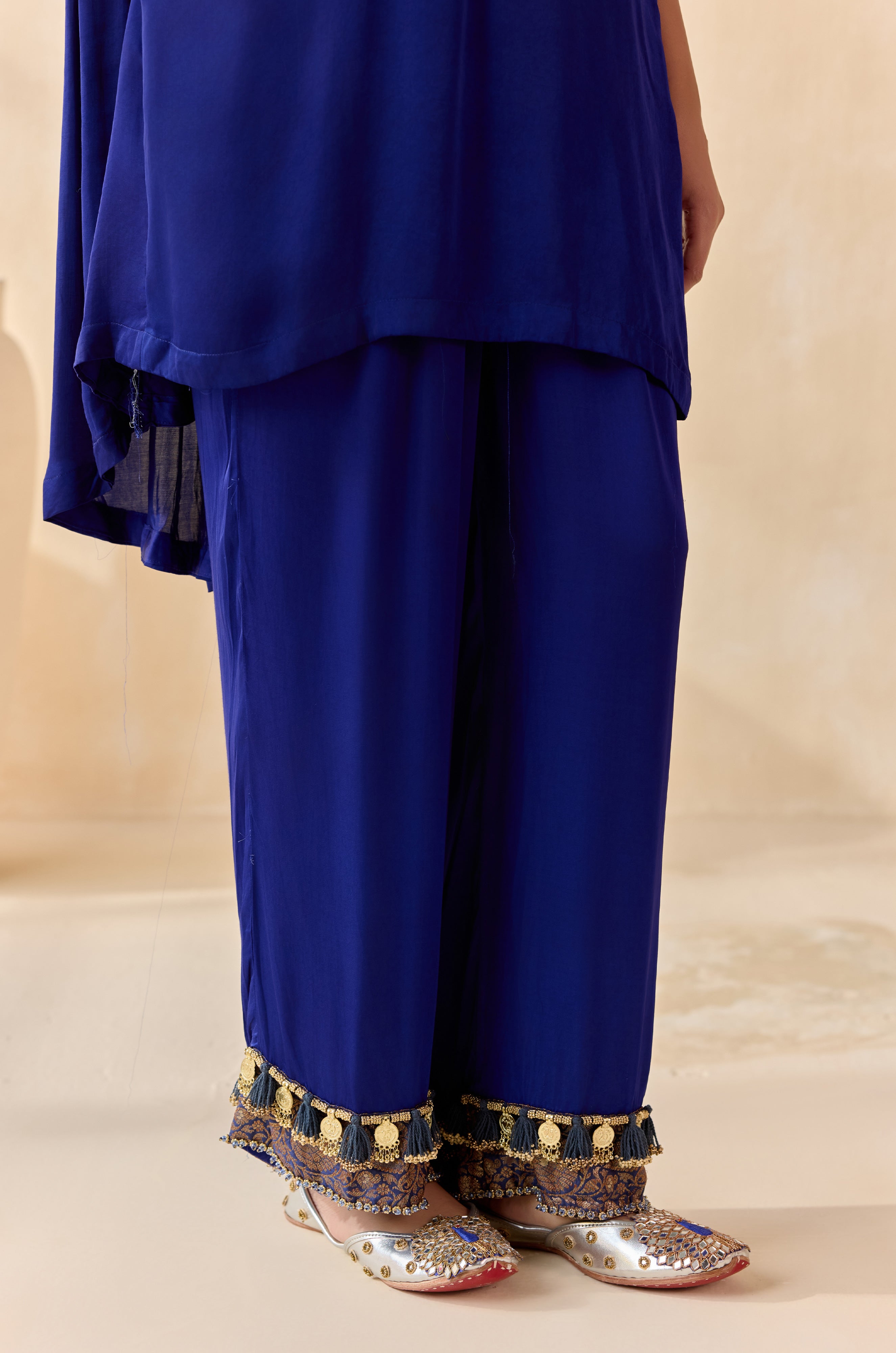 Neelika (Kaftan)