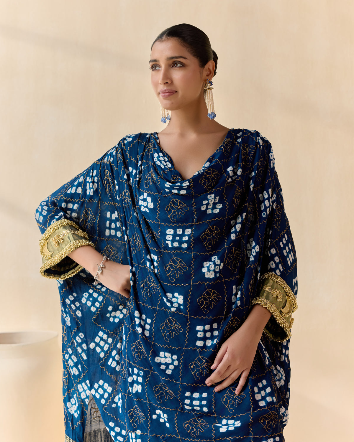 neelanjali kaftan set - detail view 3