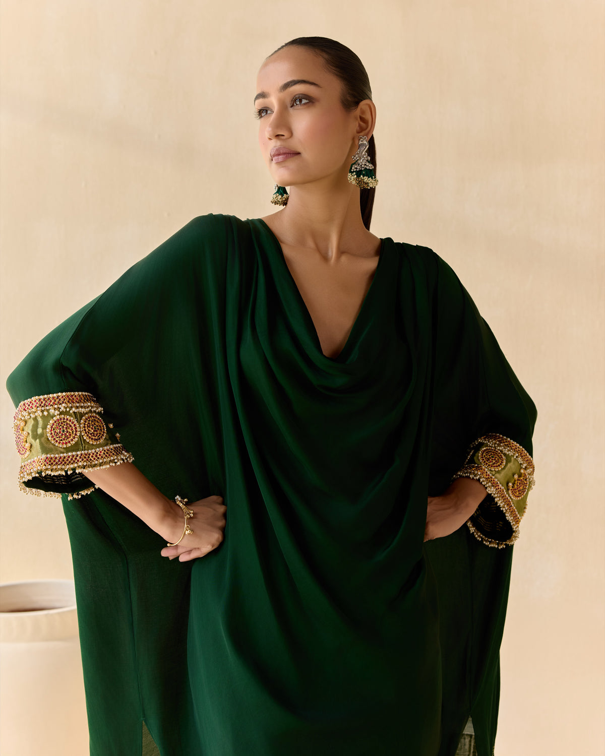 haritara kaftan set - detail view 3