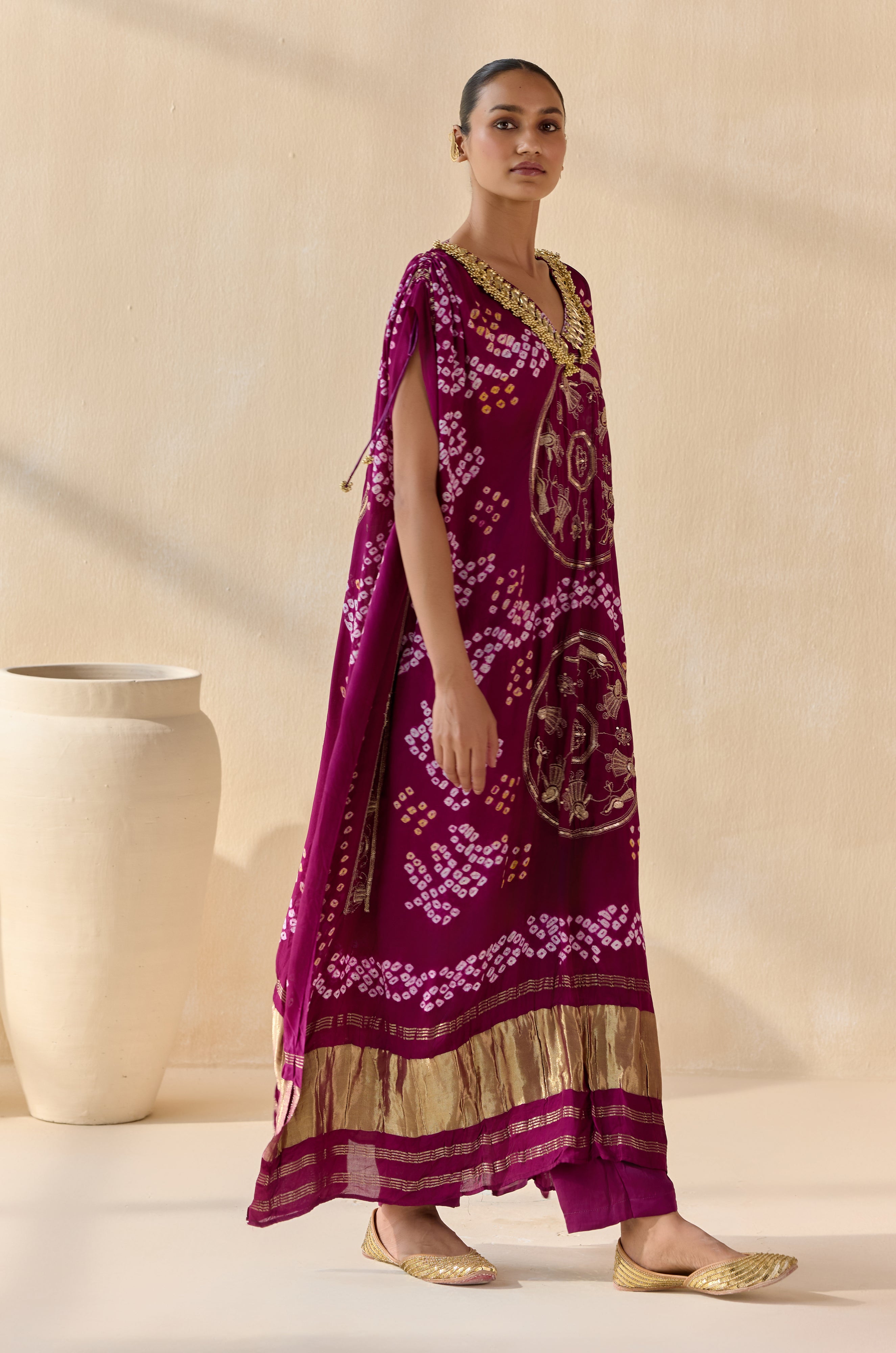 Neelanshi purple (Kaftan)