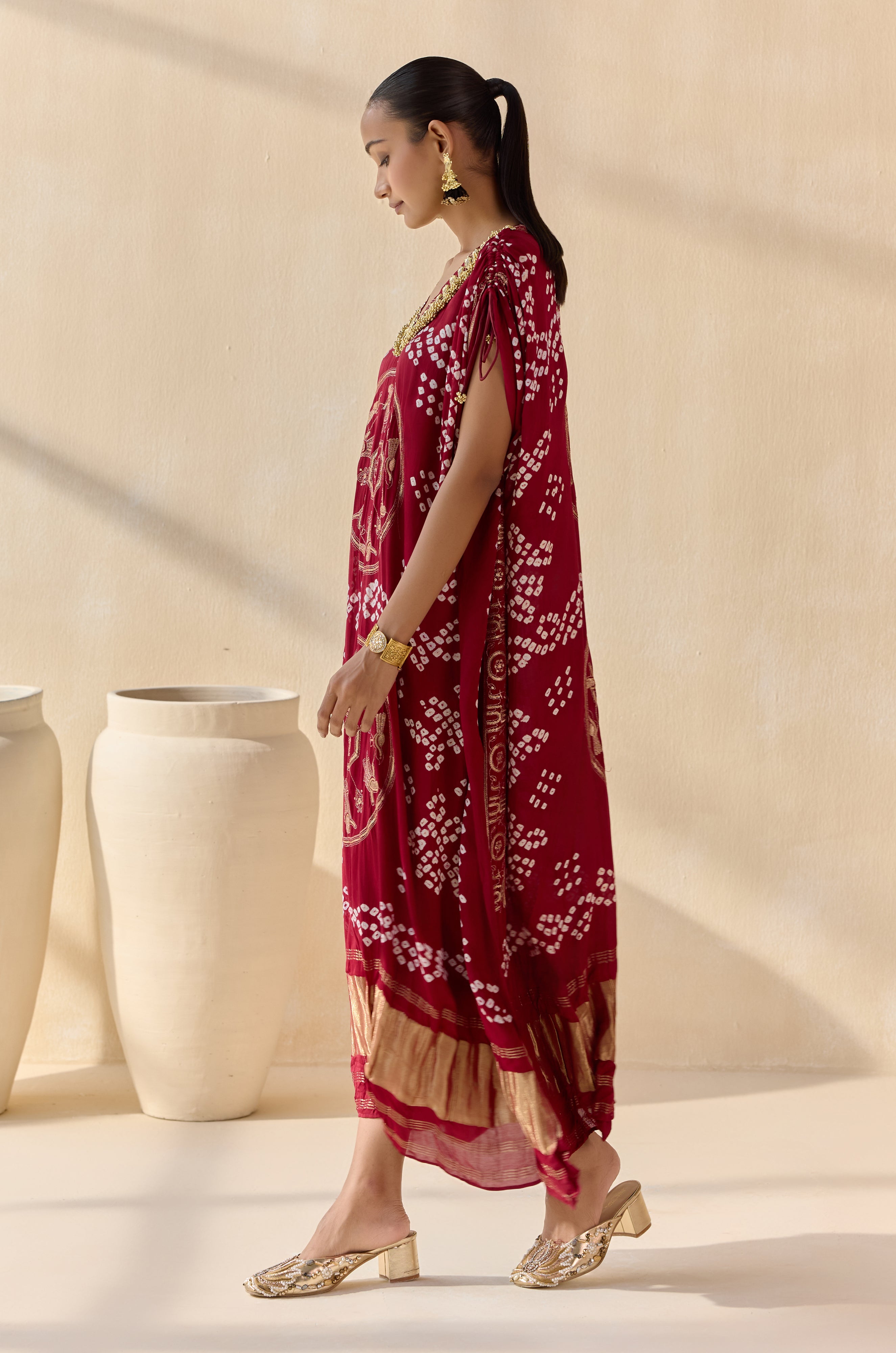 Neelanshi Maroon (Kaftan)