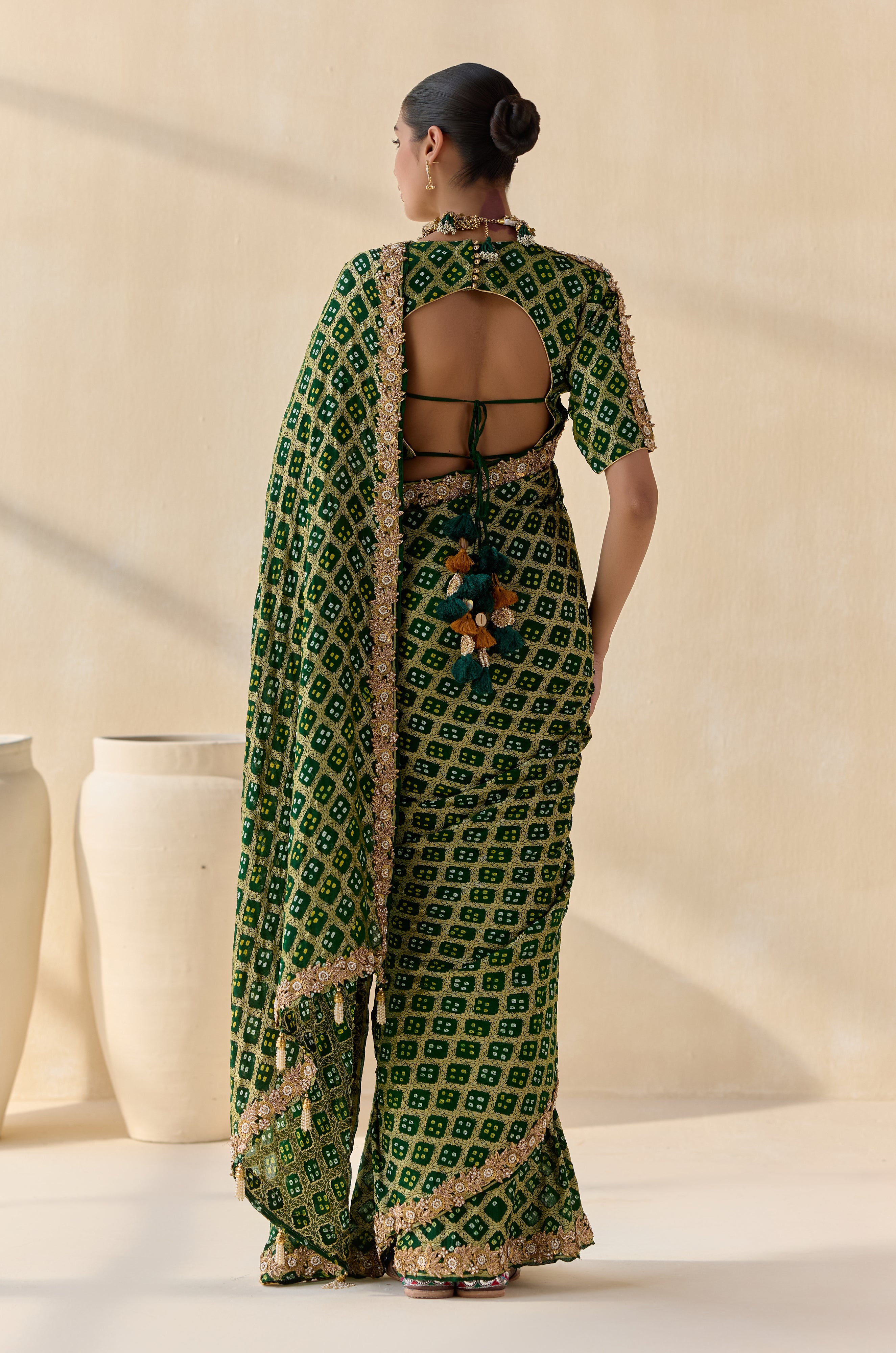 Haritrekha (Saree)