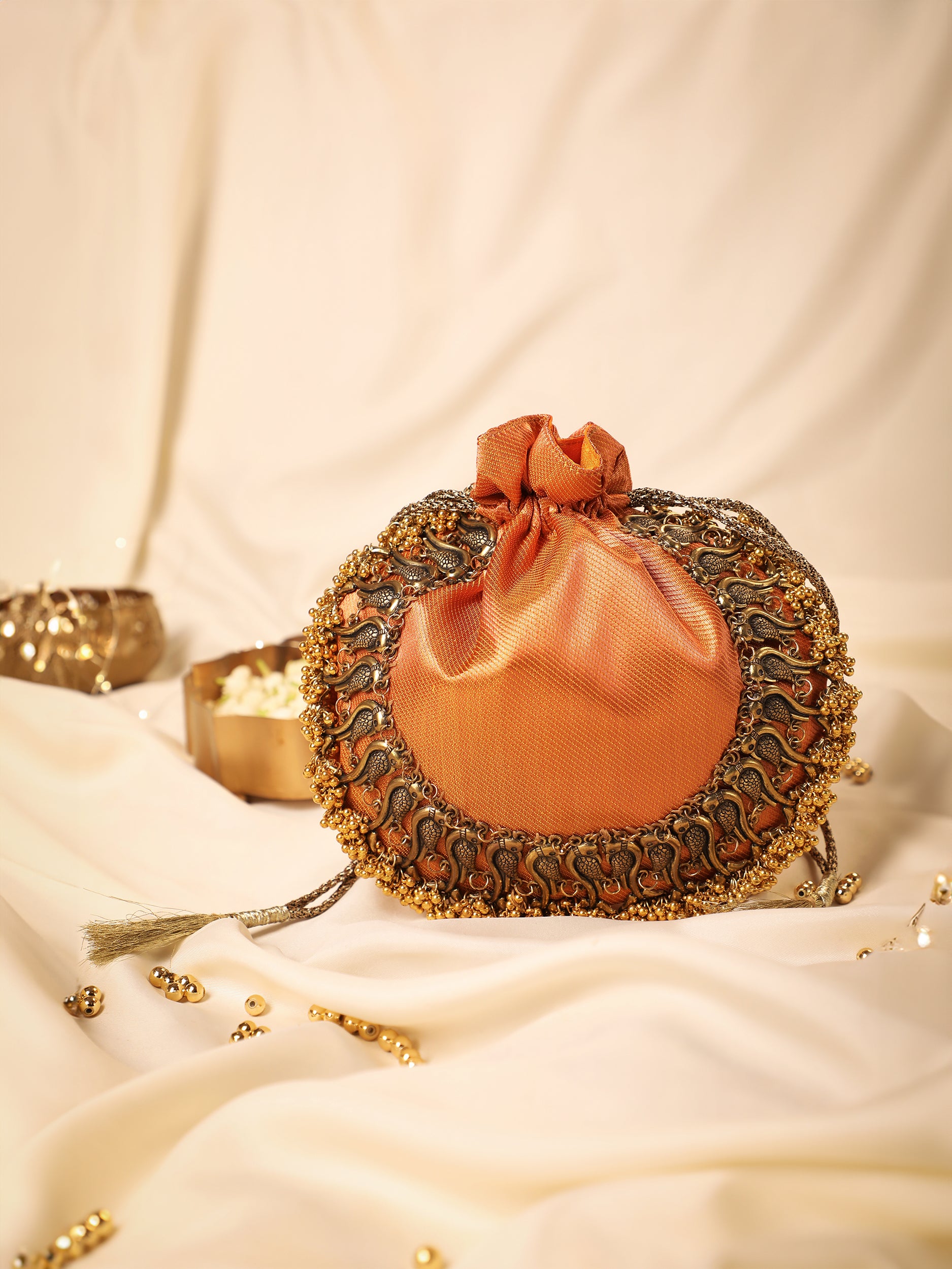 Leander Orange (Potli)