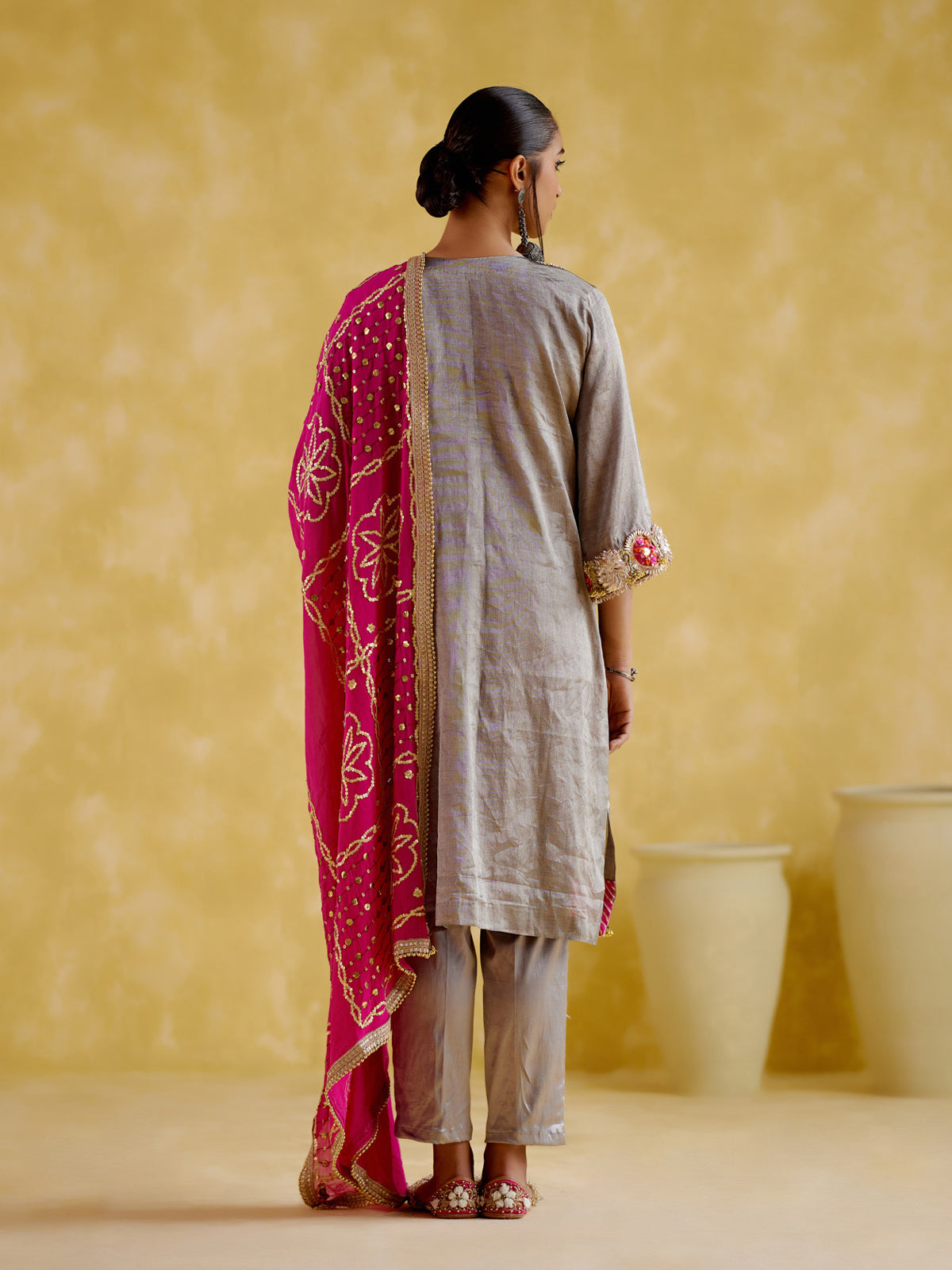 Aavya Silver (Kurta Set)