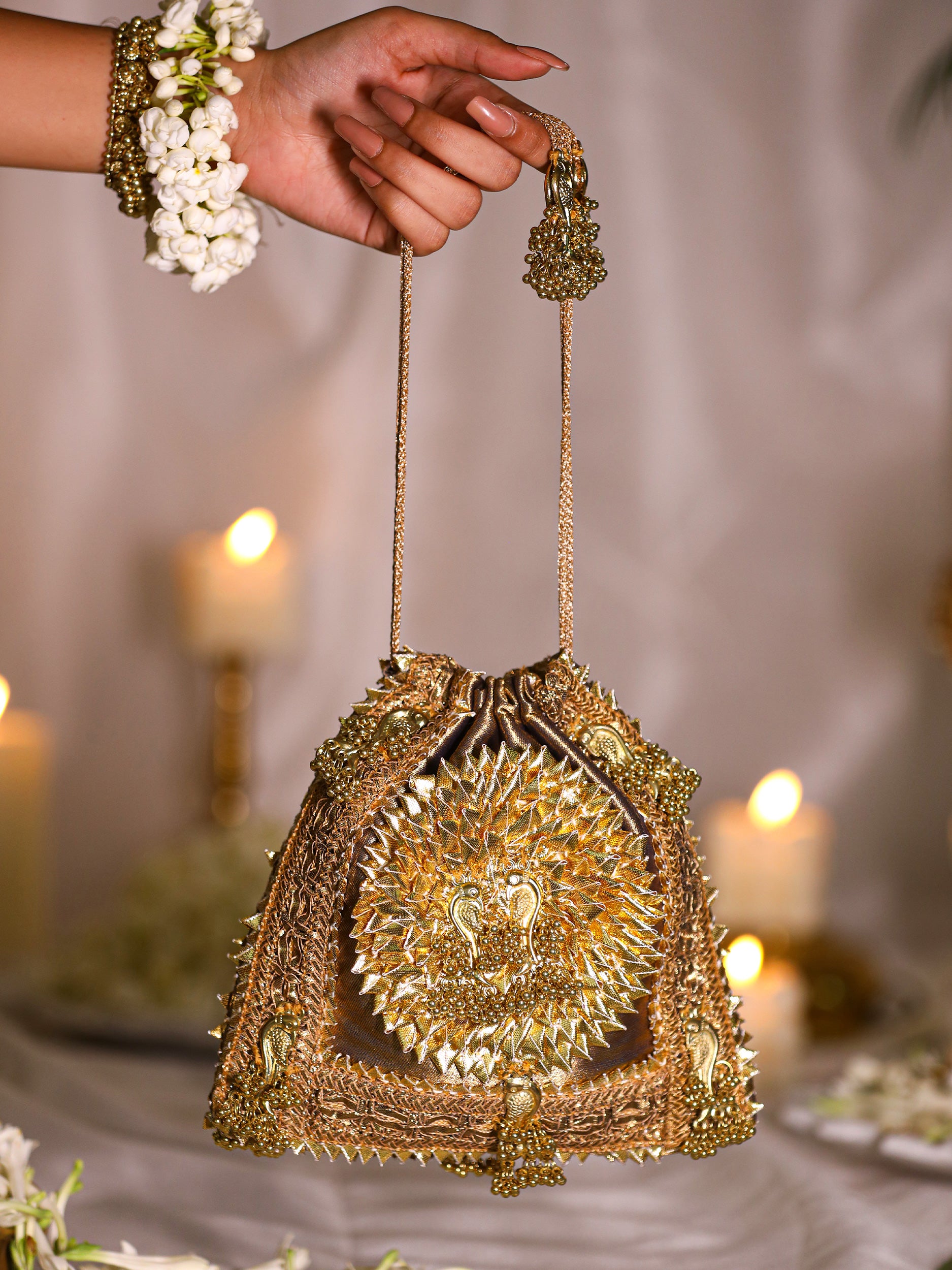 Mayra Gold (Potli)