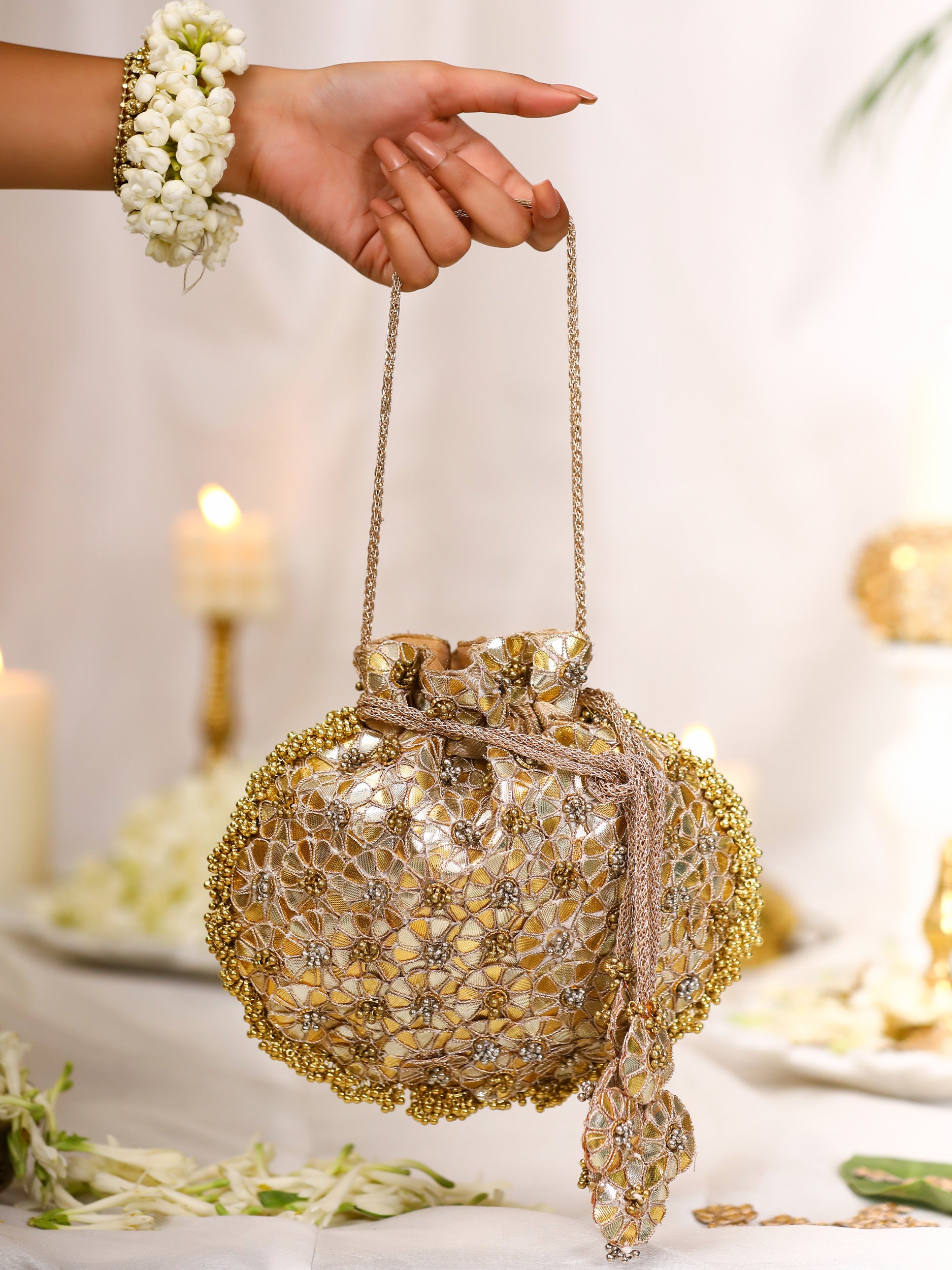 Aamya (Potli)