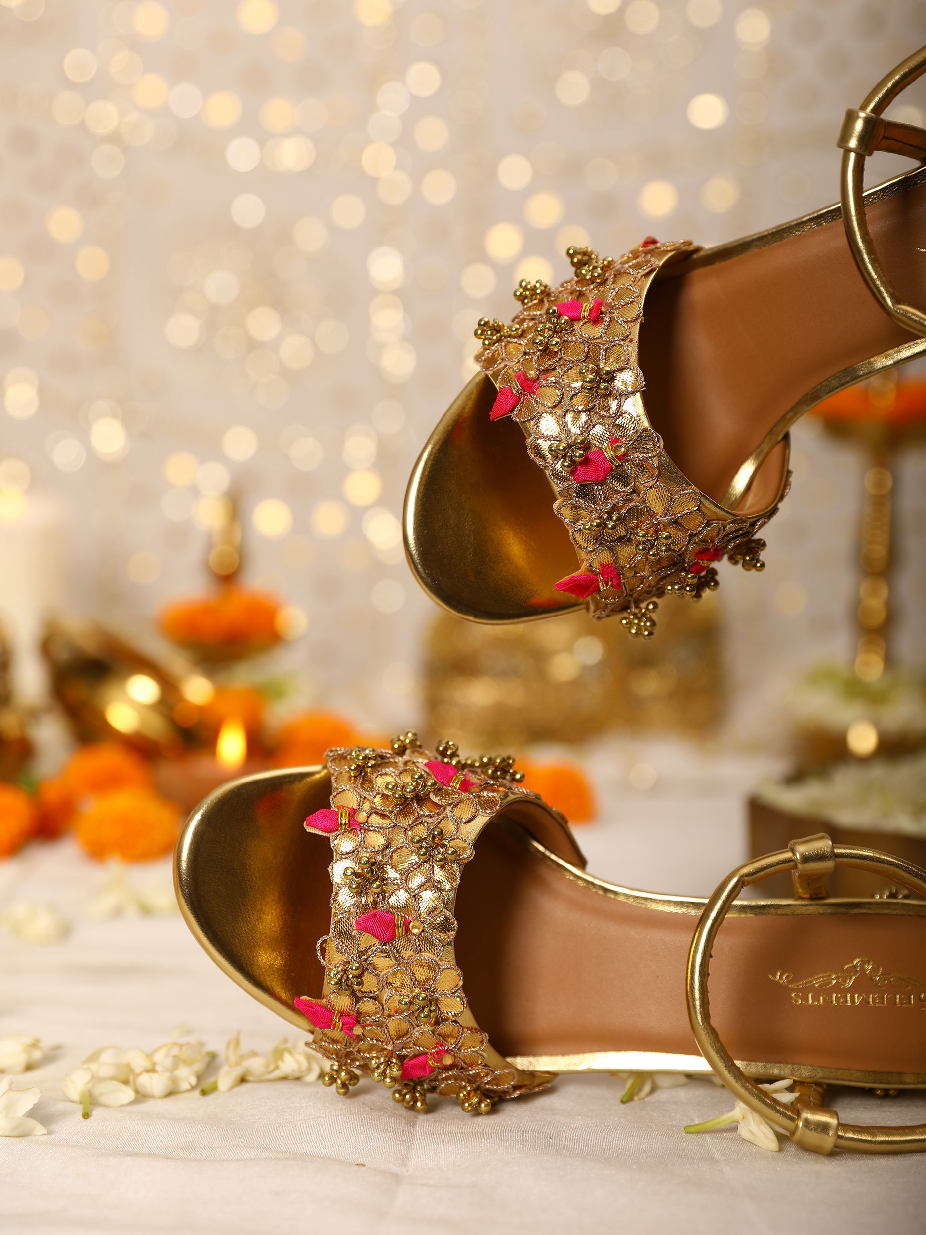 Jasmine (Heel)