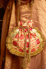 Avika (Potli)