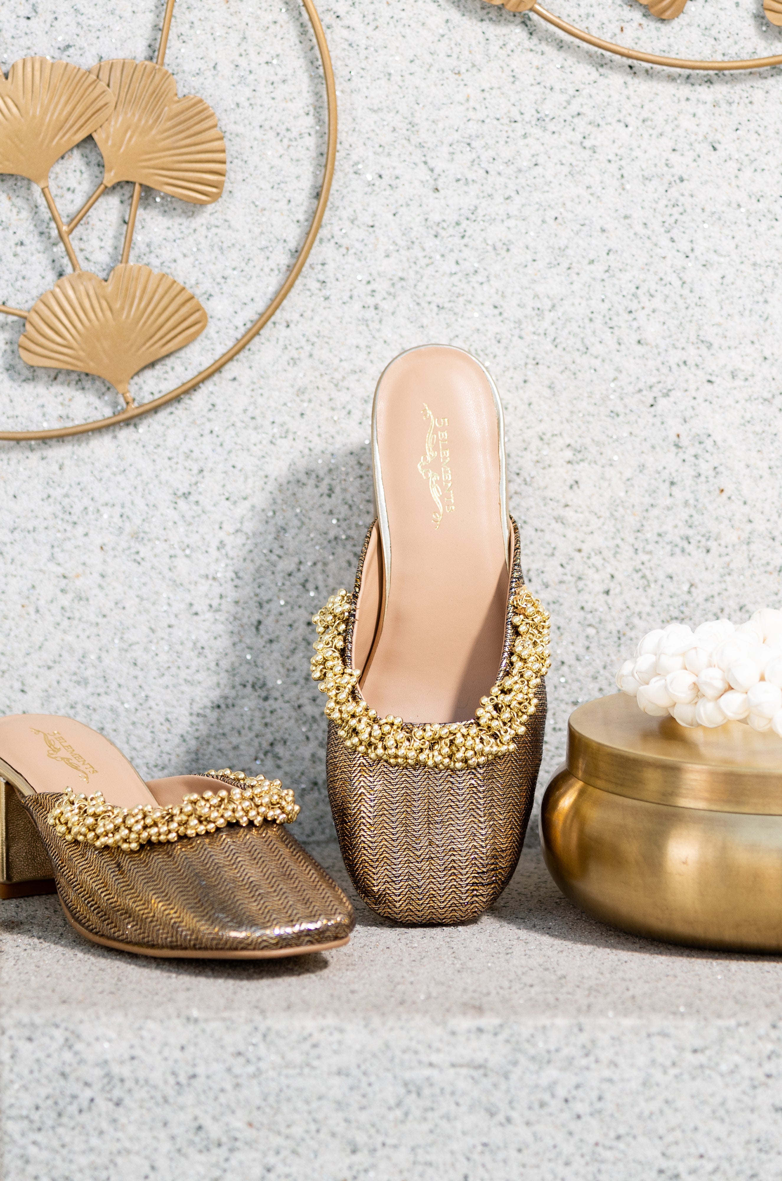 Arohi (Mule Heel)
