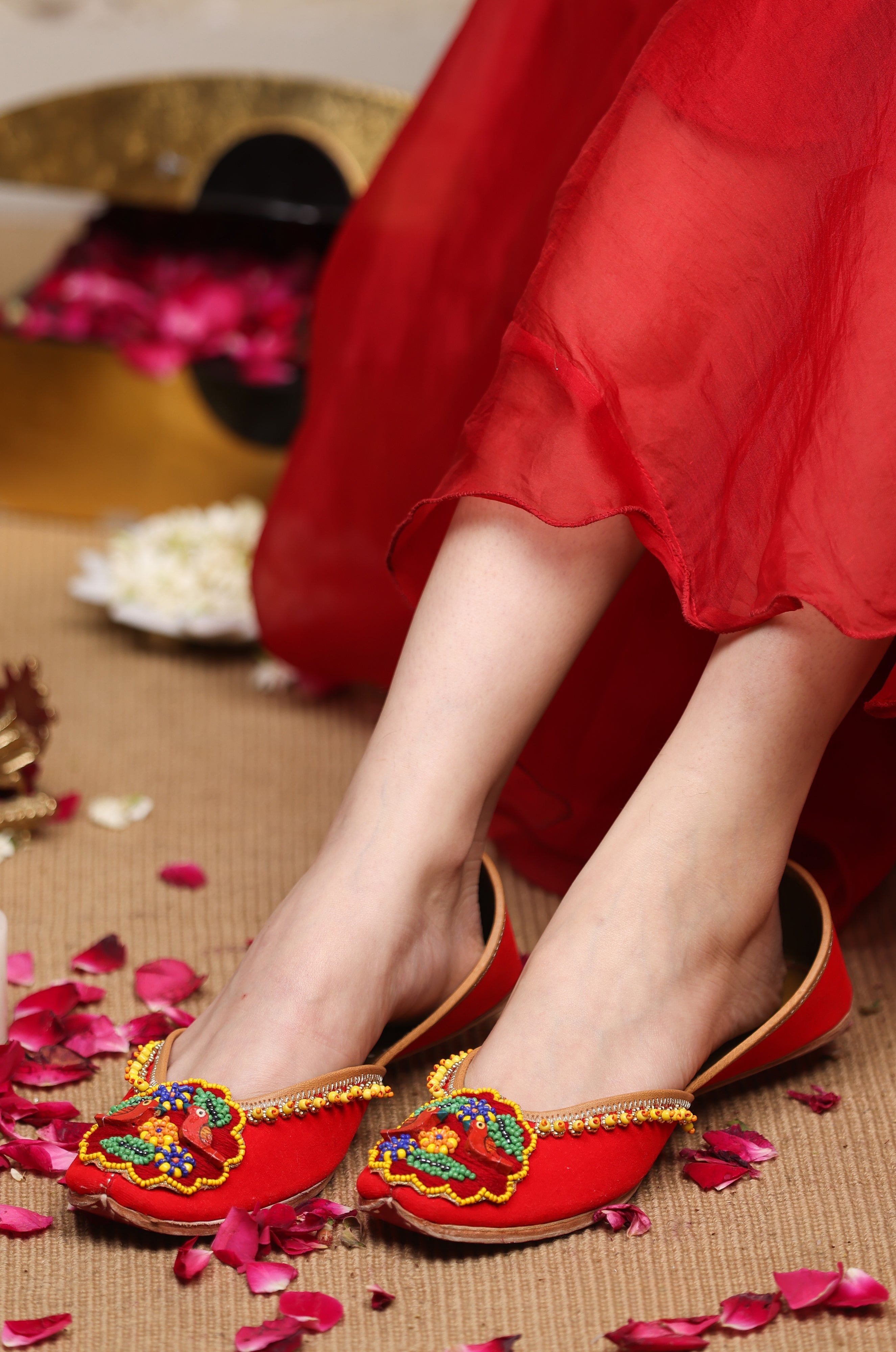 Surkhgul (Jutti)