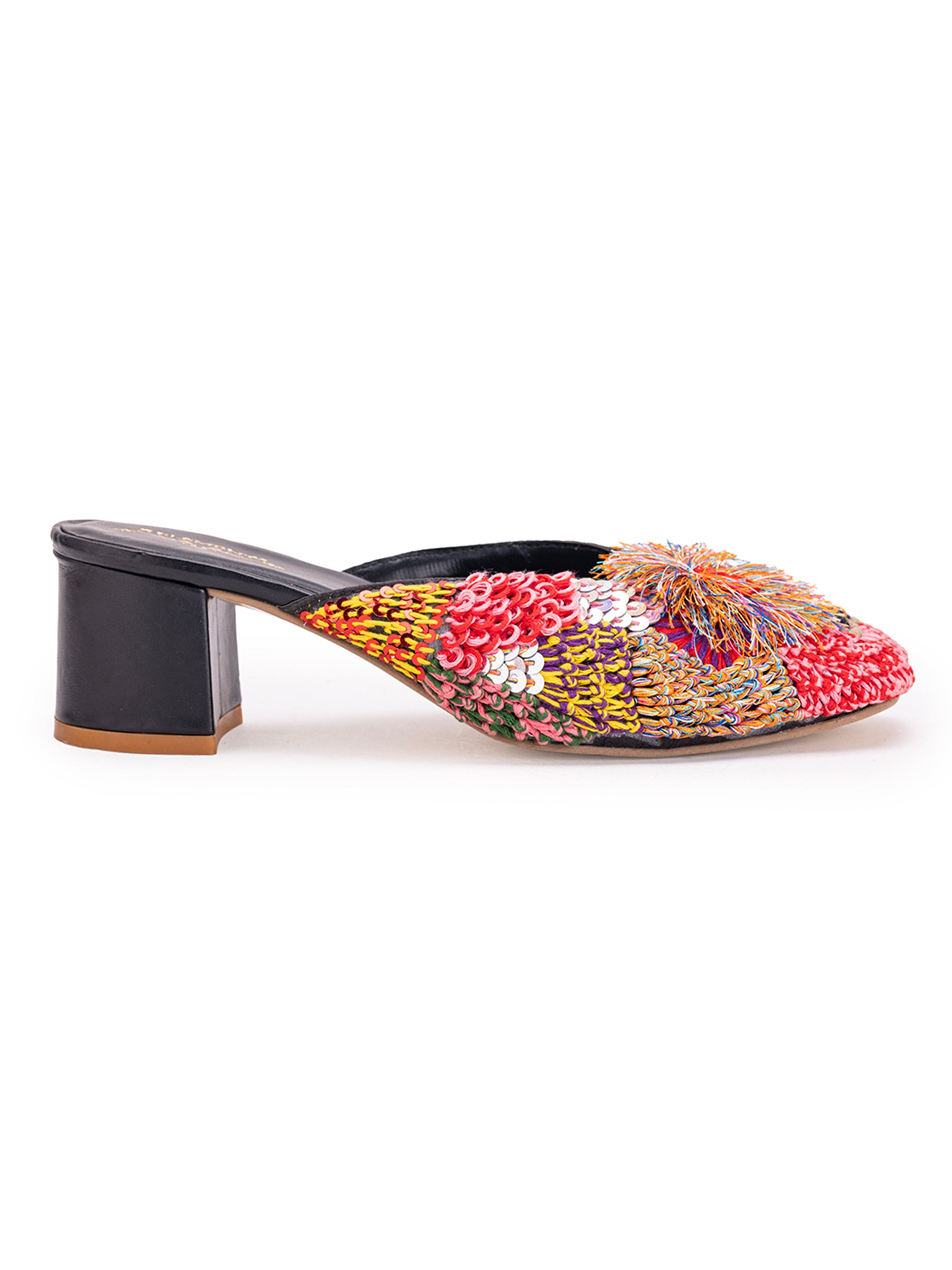 Inaayat (Mule Heel)