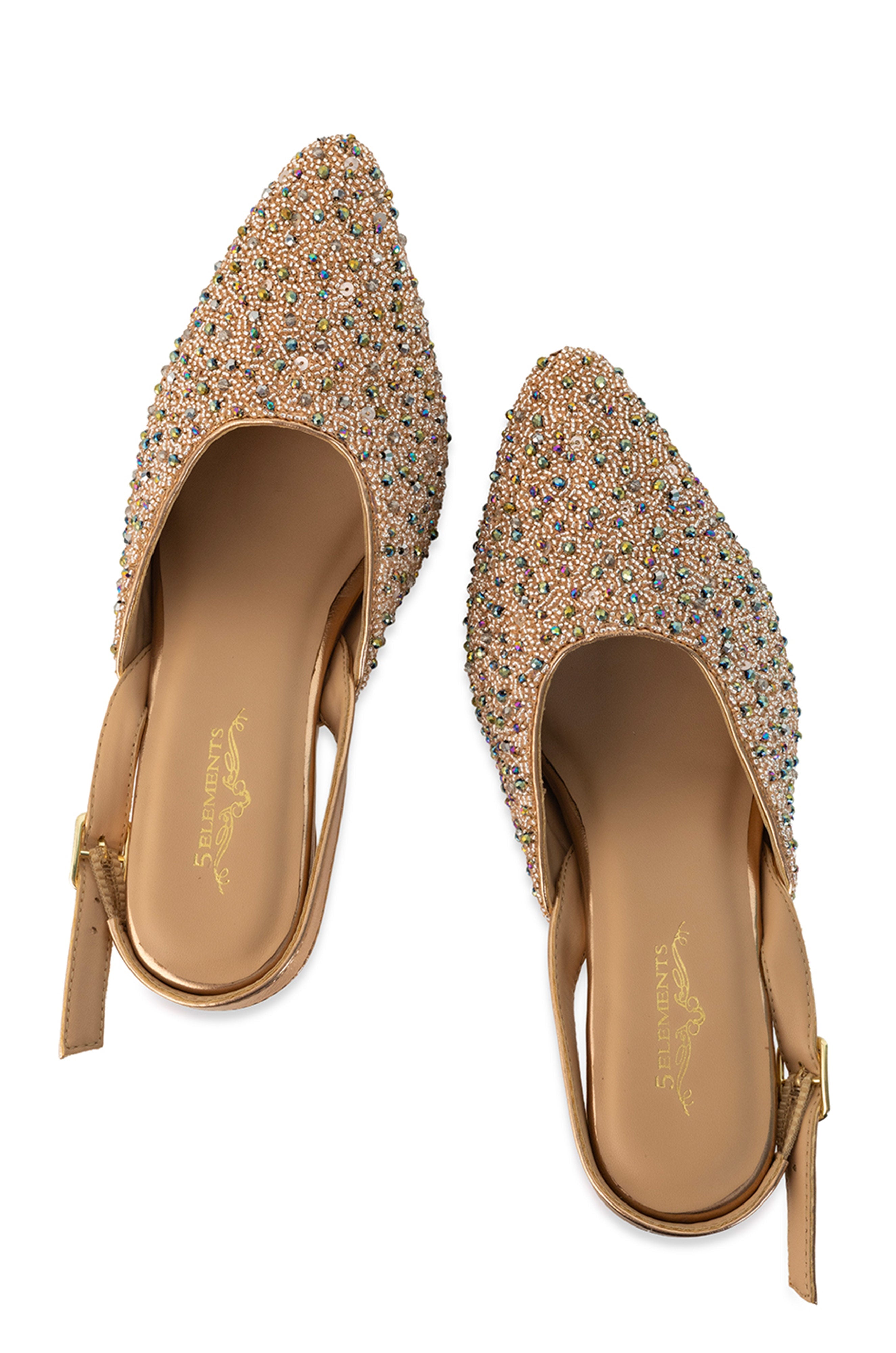 Nainika (Heel)