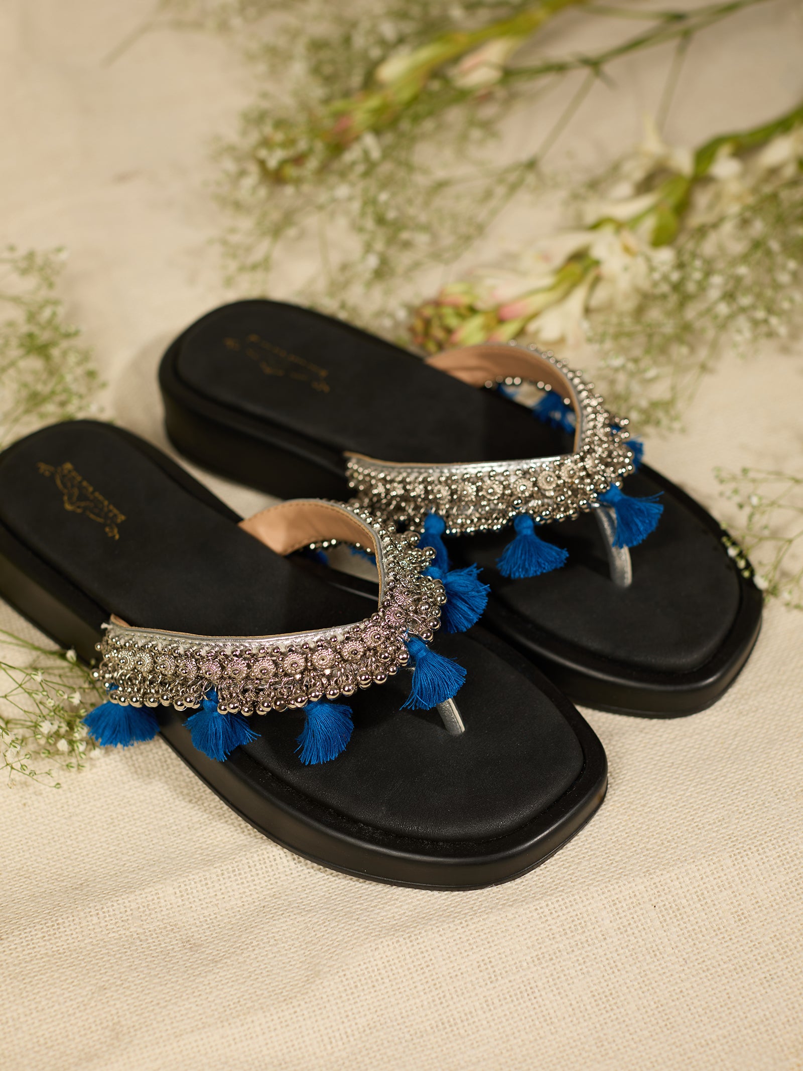 Aavya Blue (Slider)