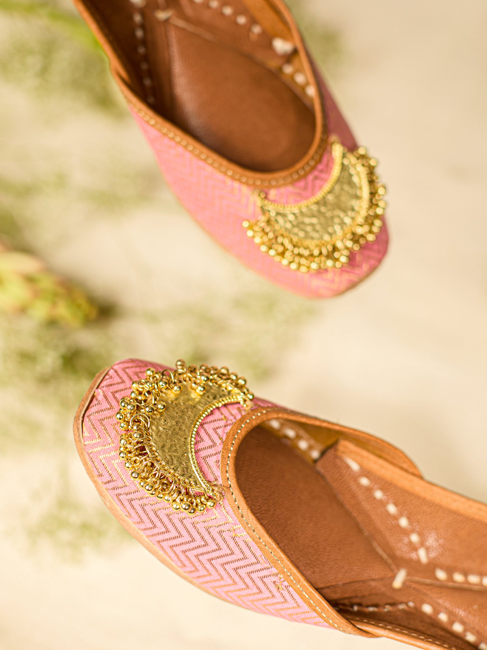 Aashvi Pink (Jutti)