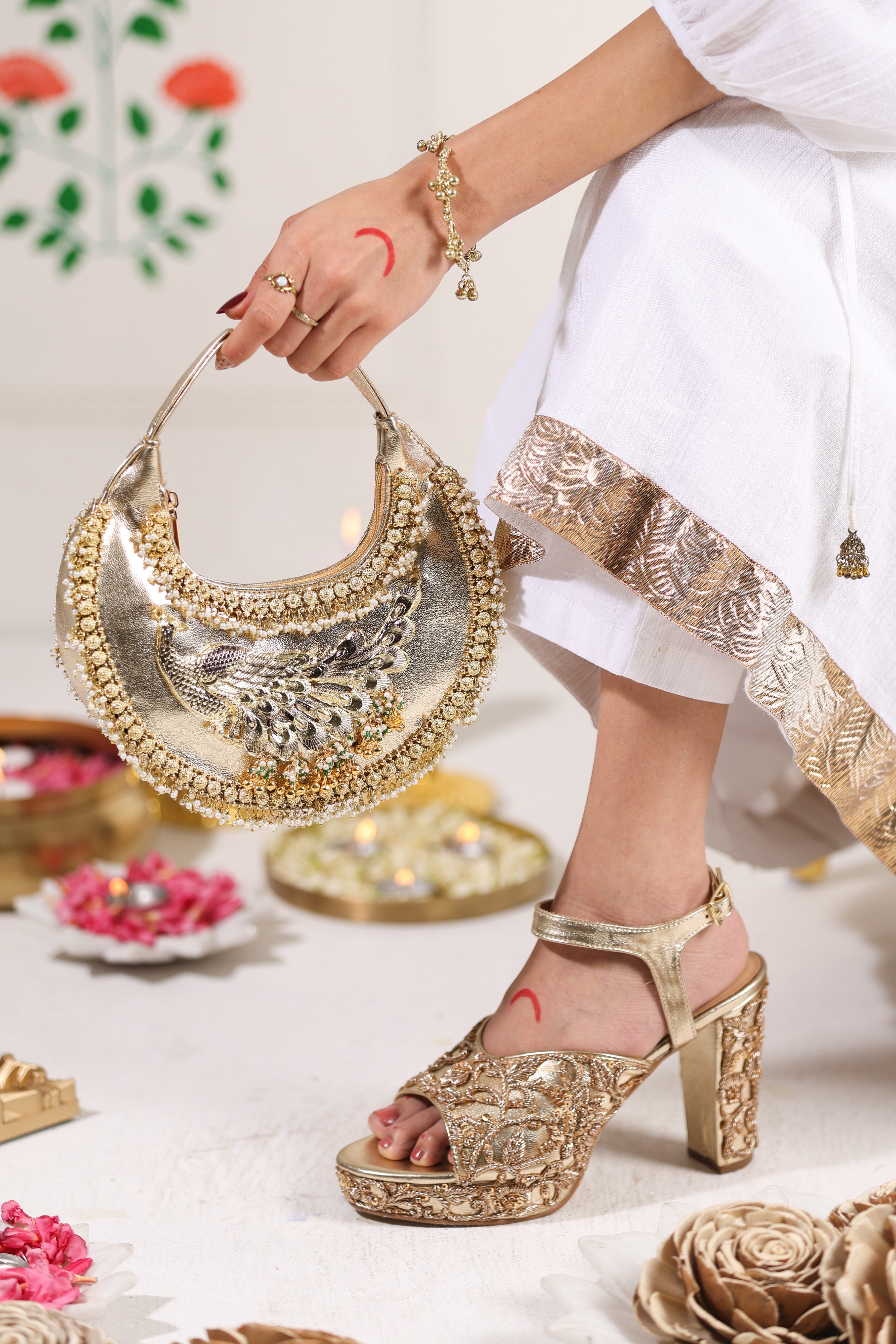 5E-RH-26-014 - Shehzaadi Heels - 002 - 5 elements 10 march11227.jpg