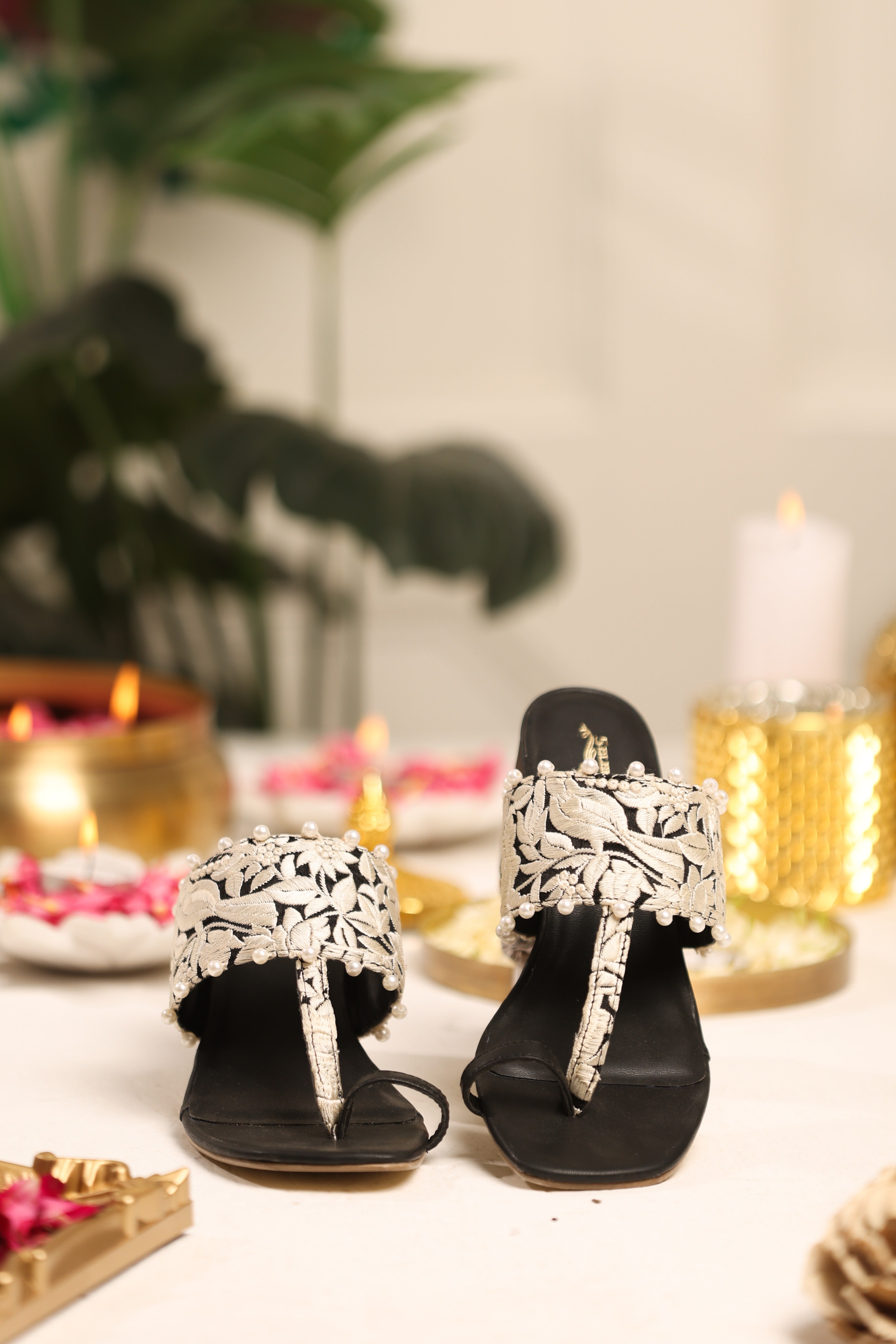 5E-RH-26-022 - Mehernoor Heels - 002 - 5 elements 10 march11445.jpg