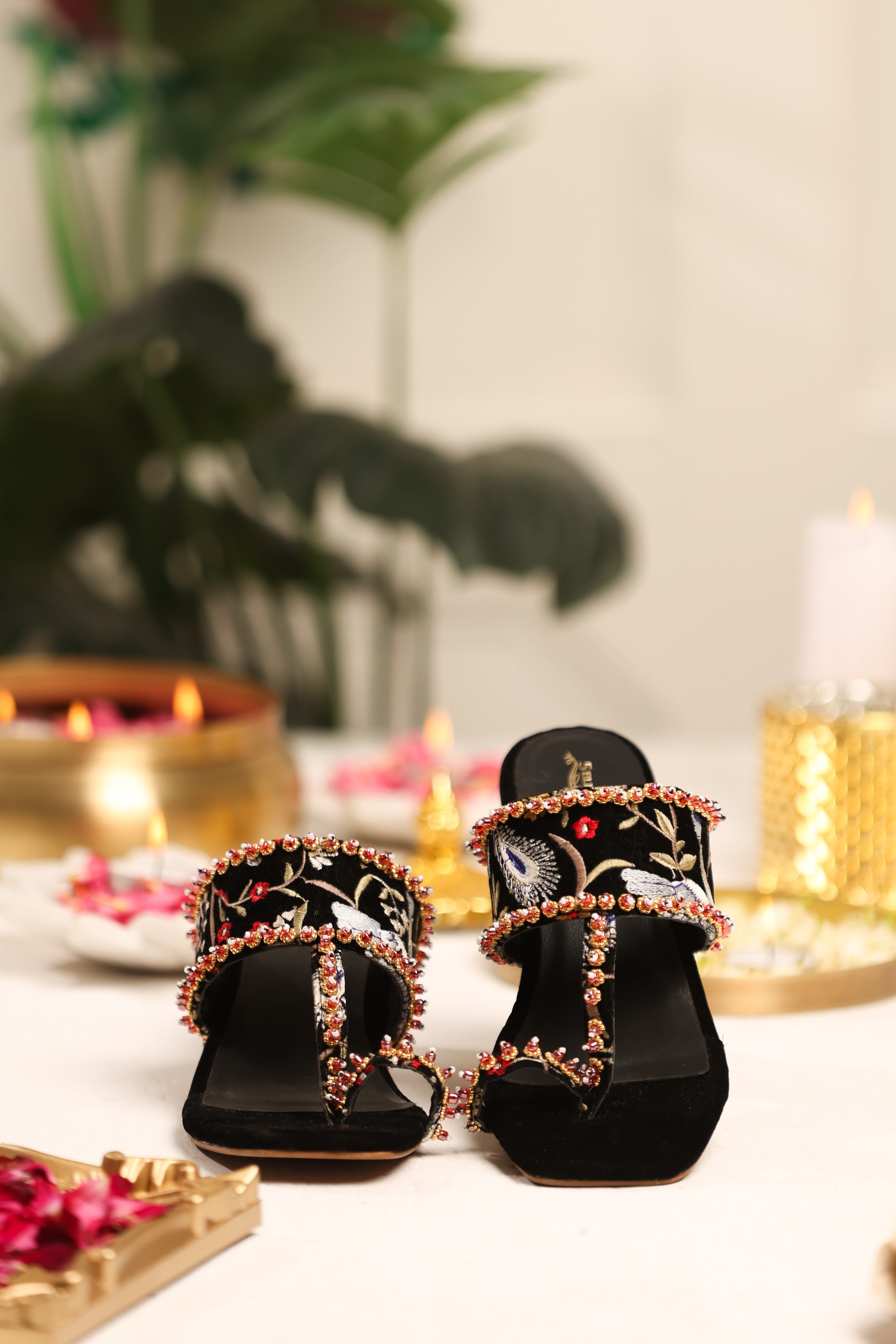 5E-RH-26-008 - Naqsh Heels - 002 - 5 elements 10 march11449.jpg