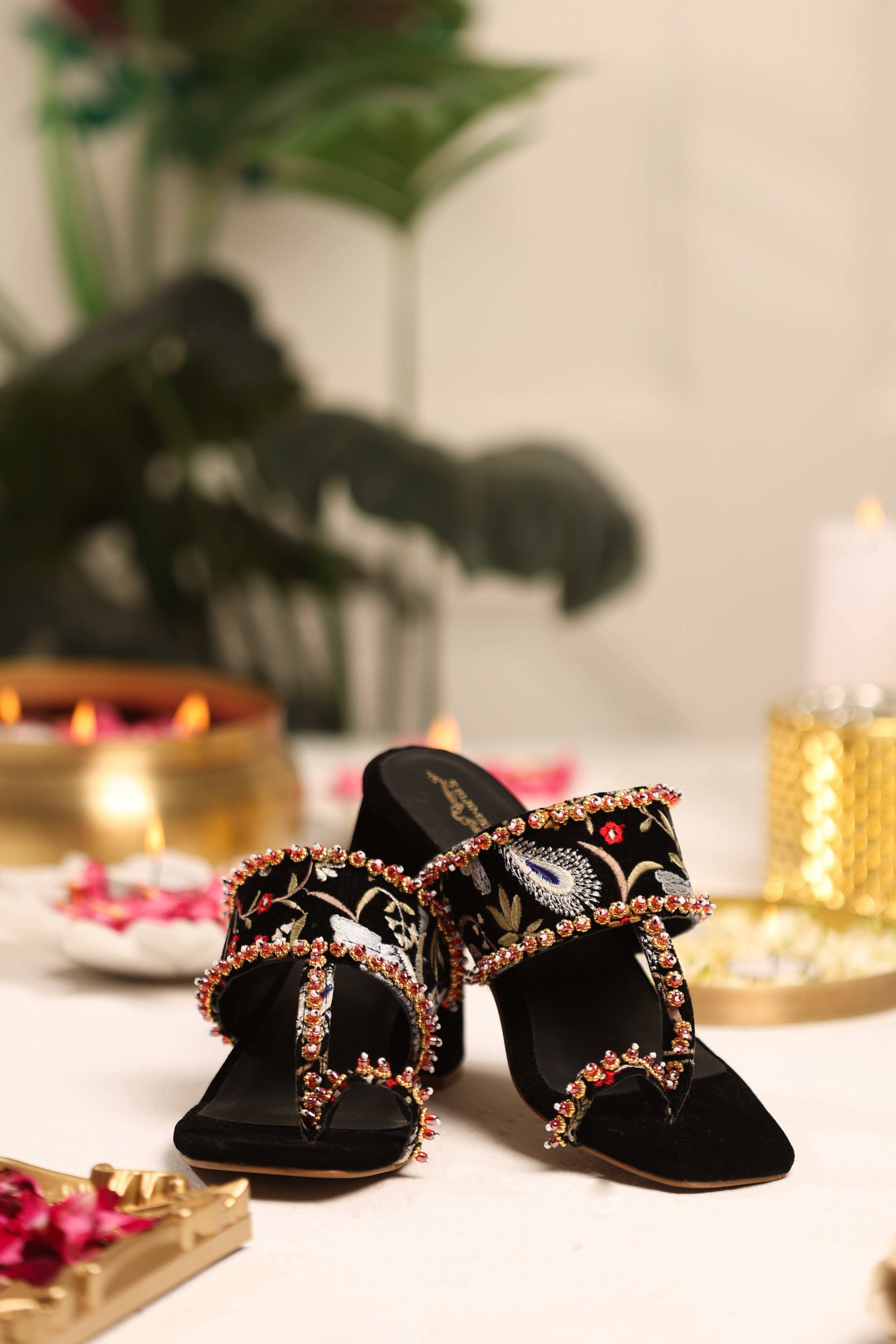 5E-RH-26-008 - Naqsh Heels - 003 - 5 elements 10 march11451.jpg