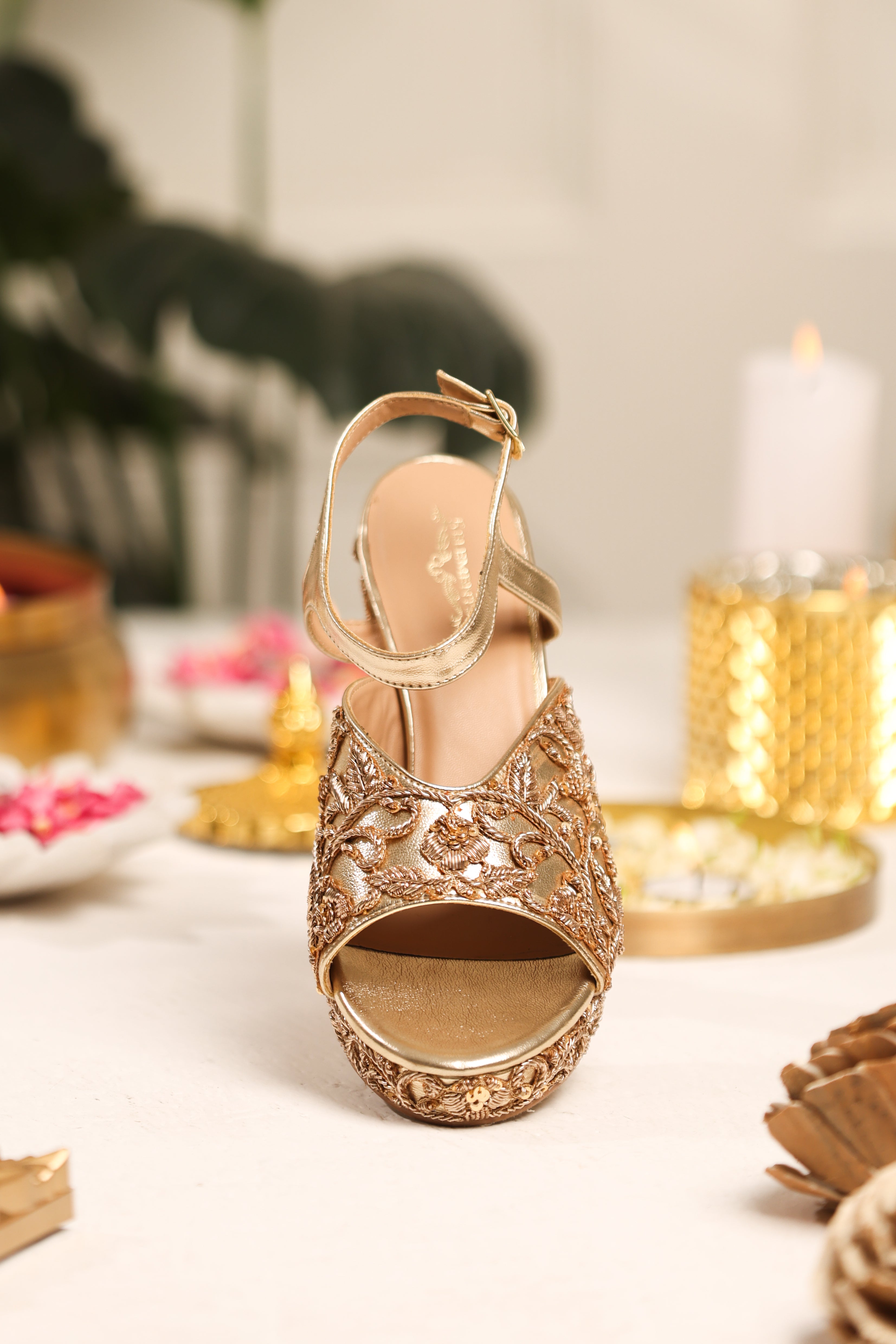 5E-RH-26-014 - Shehzaadi Heels - 004 - 5 elements 10 march11486.jpg