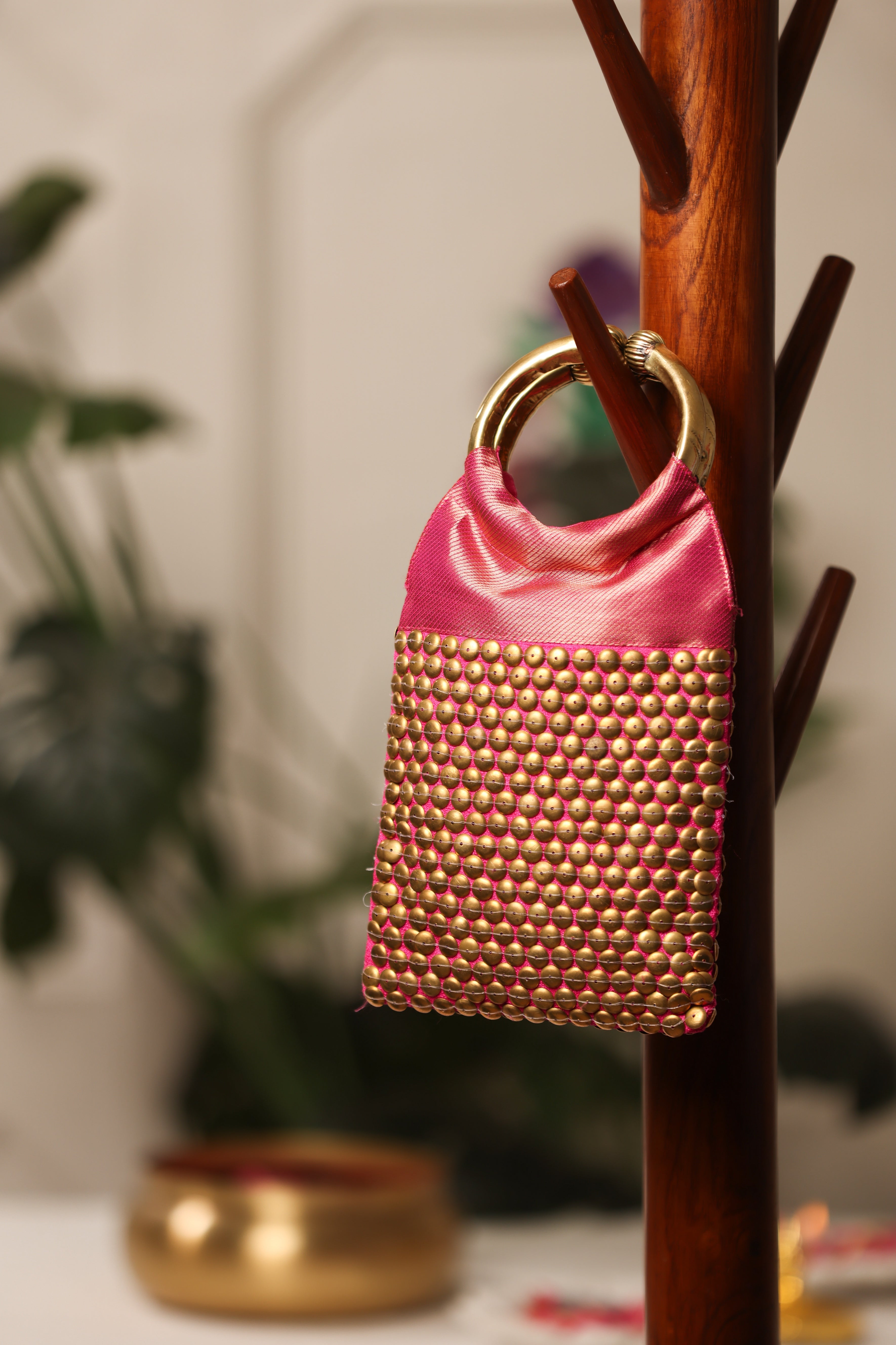 Hiranyika (Handbag) 2 - 5 elements 10 march11726.jpg