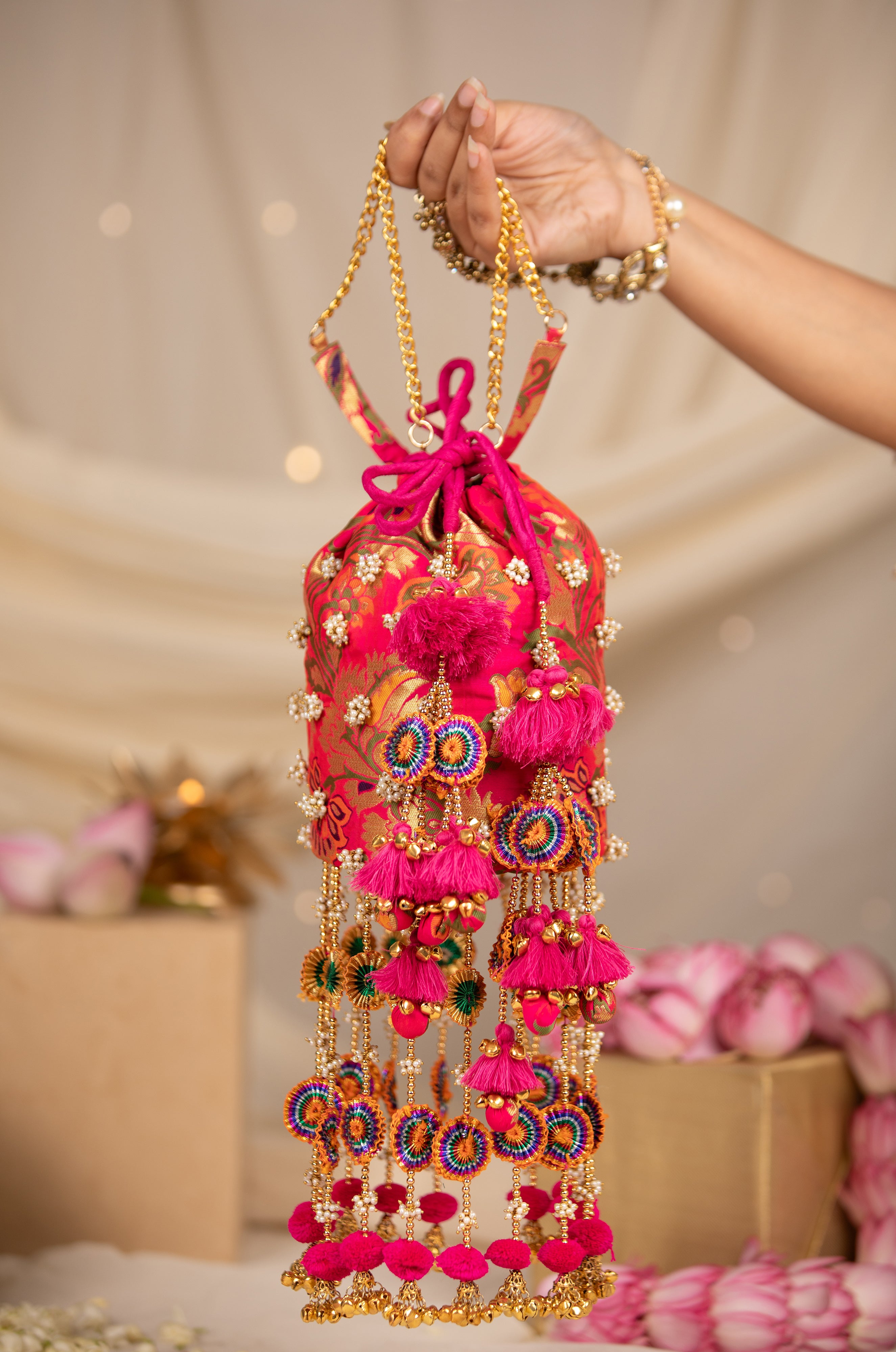 Amisha Pink (Potli)