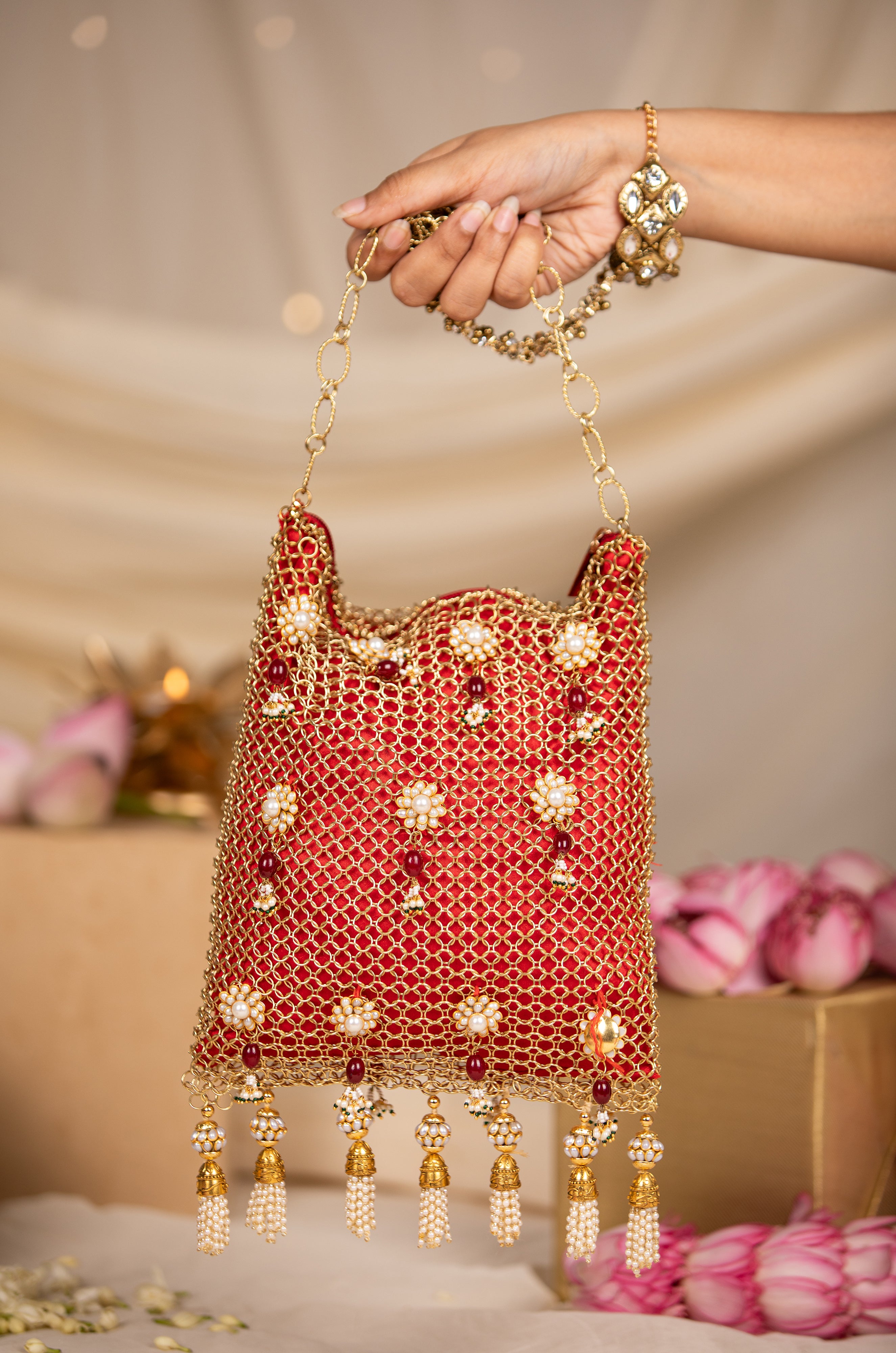 Lavisha Red (Potli)