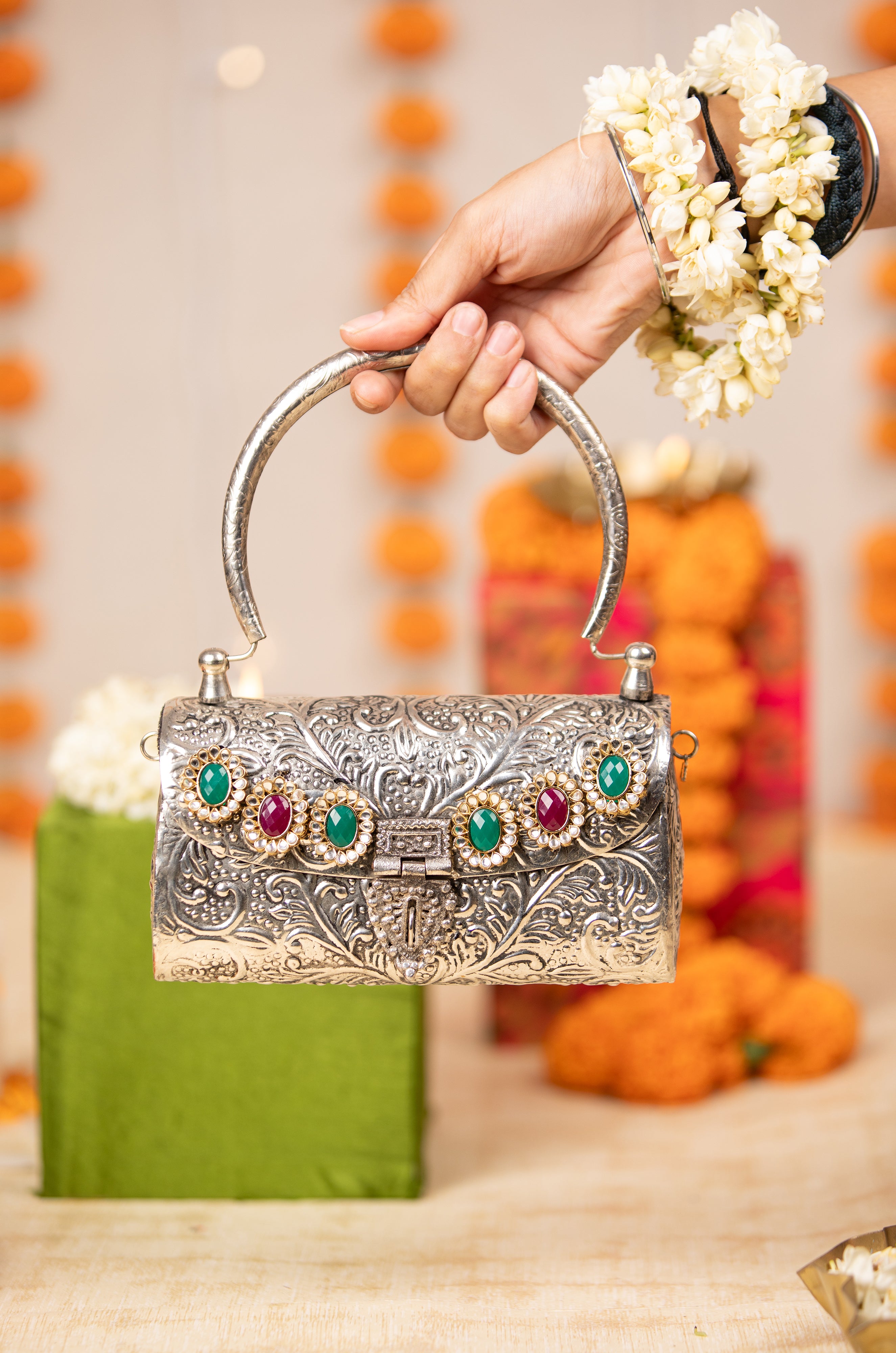Kashvika (Handbag)
