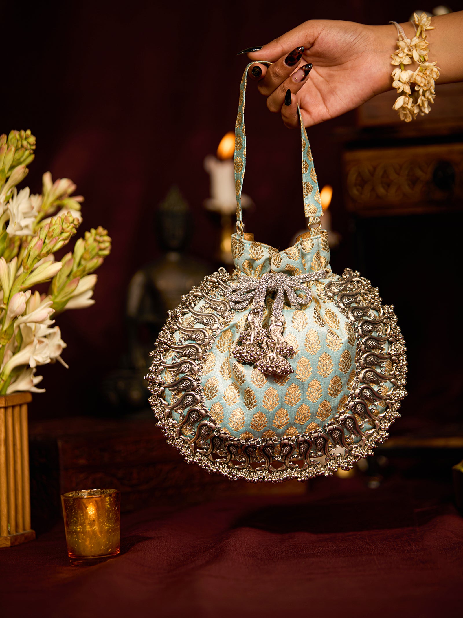 Pearl Light Blue (Potli)
