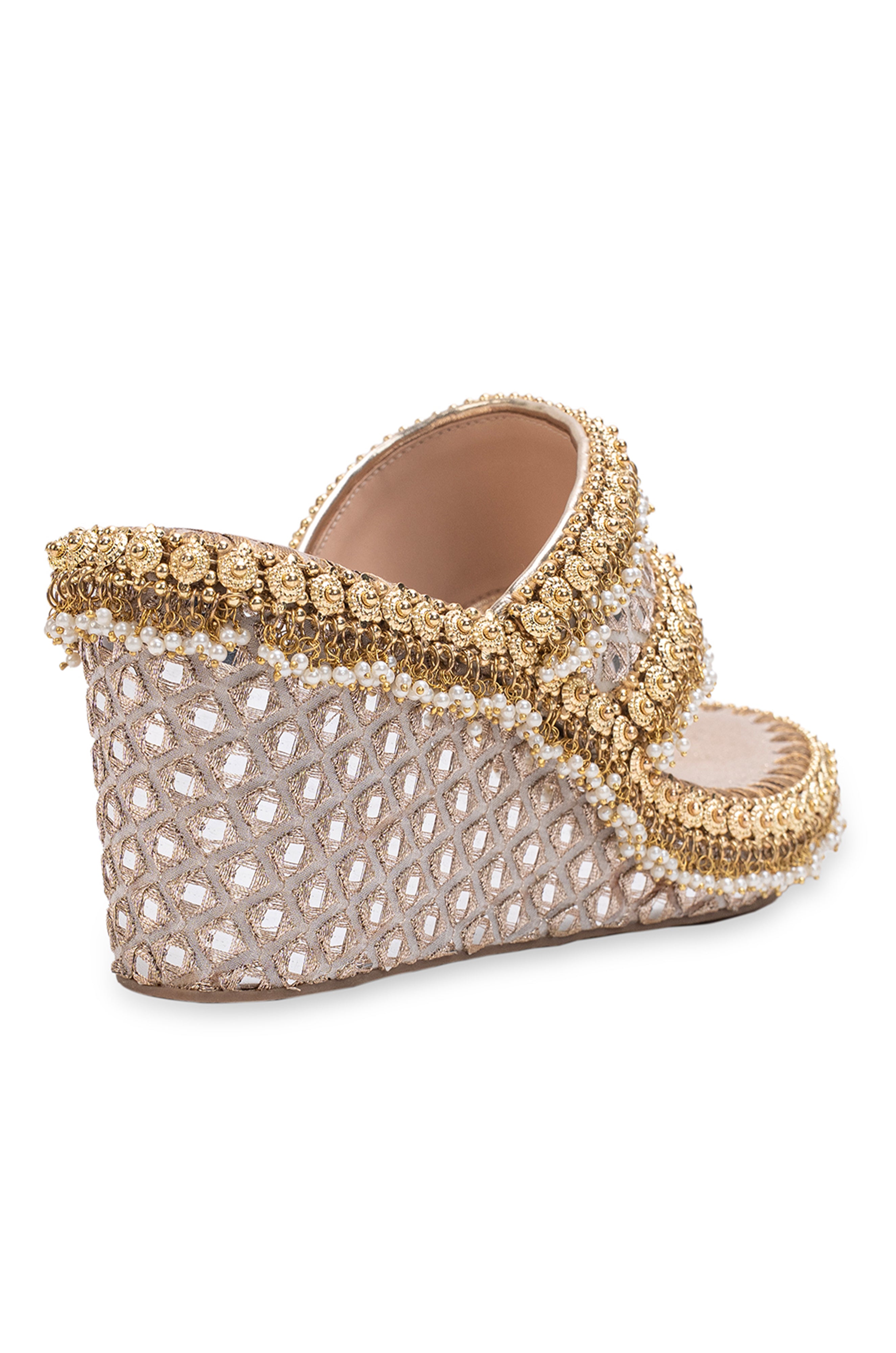 Charita (Wedges)