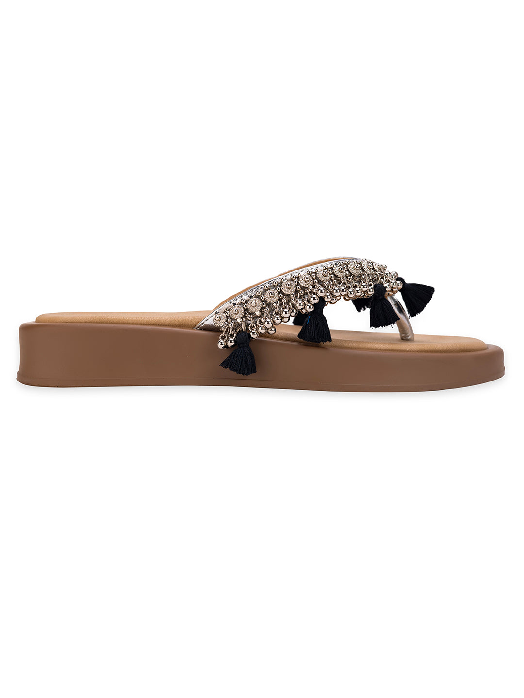 Aavya Black (Slider)