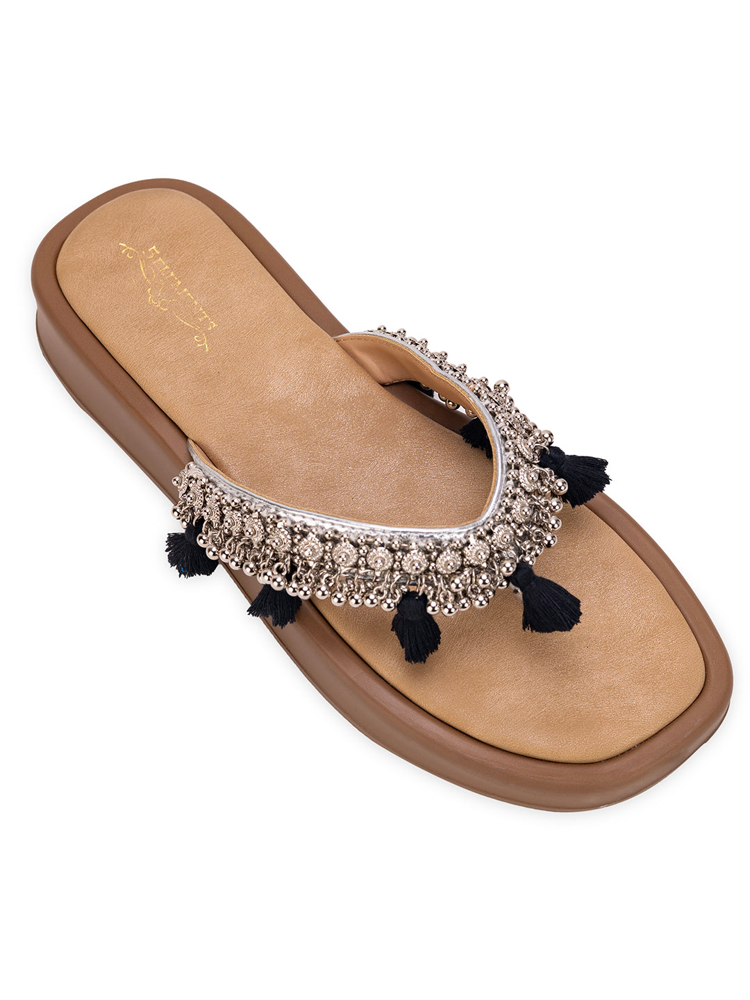 Aavya Black (Slider)