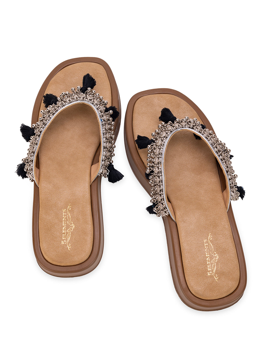 Aavya Black (Slider)