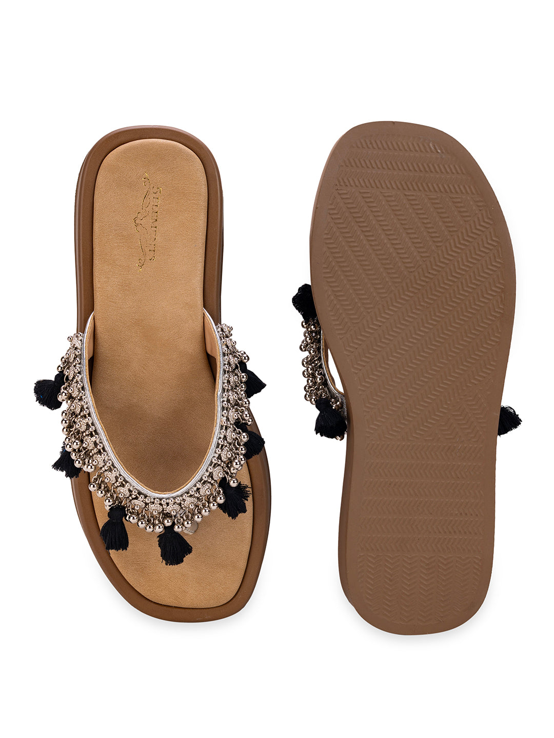 Aavya Black (Slider)