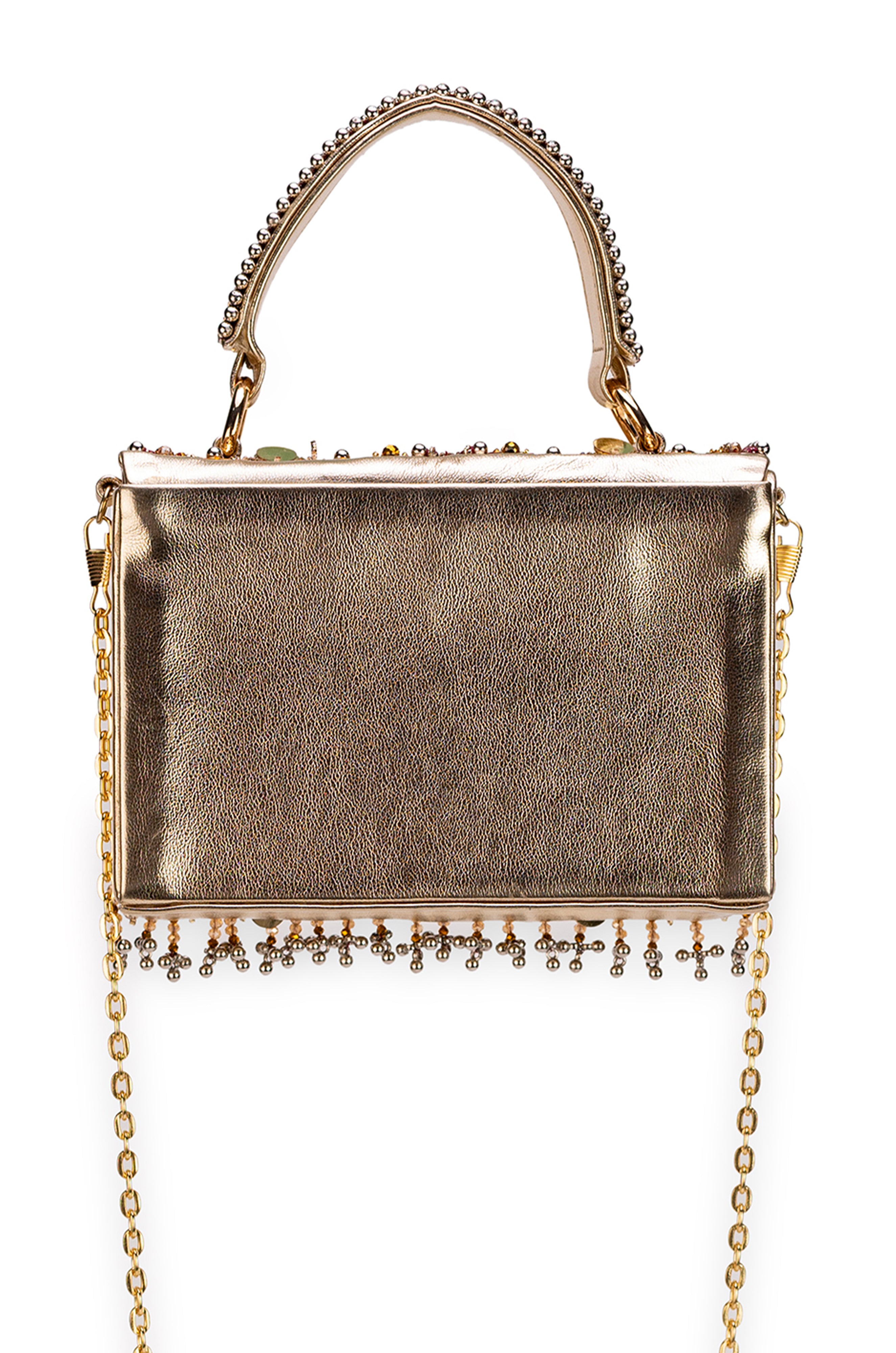 Aadvika (Clutch)
