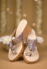 Aurun Jhallar White (Wedge)