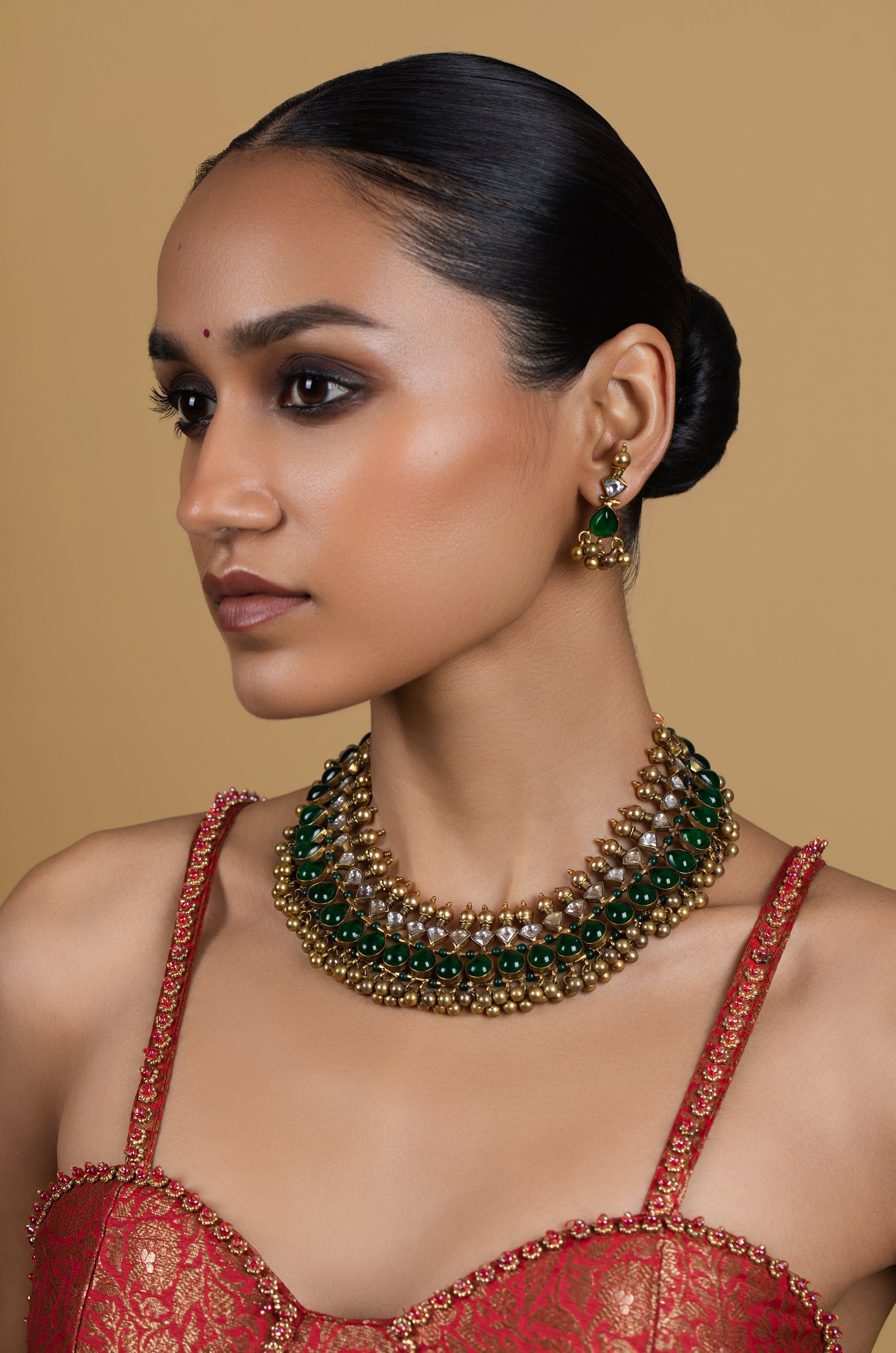 Neela Haar