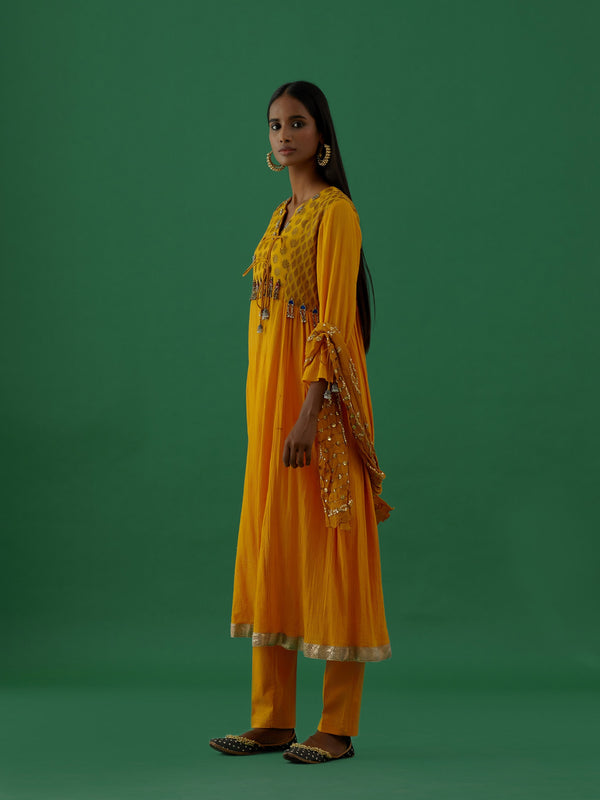 Sanam - Yellow kurta Set
