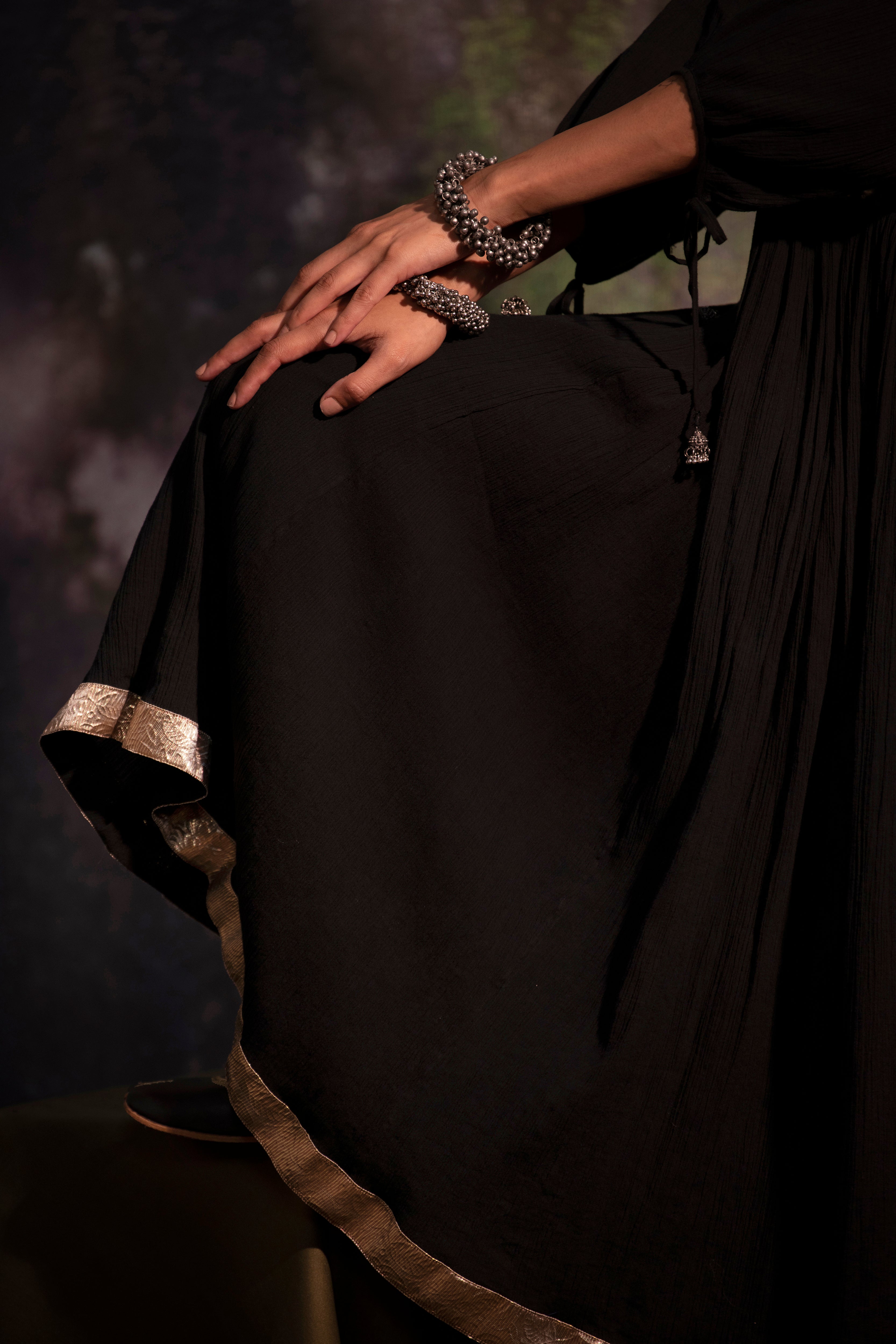 Vedapriya - Black kurta Set - 5elements