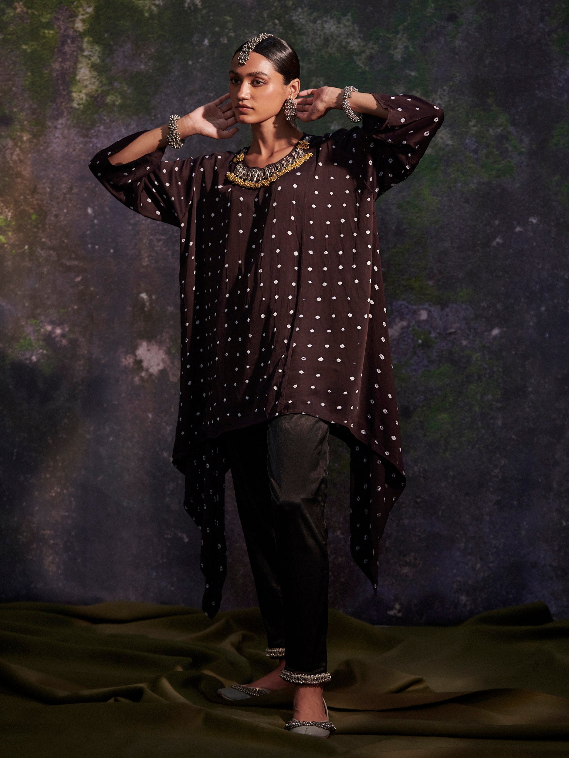 Vishakha - Black Pants - 5elements