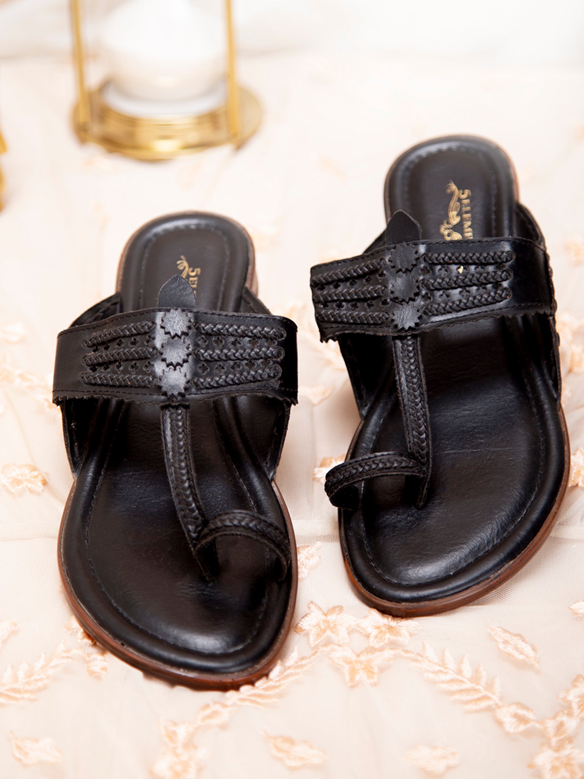 Black kolhapuri For Women 5elements