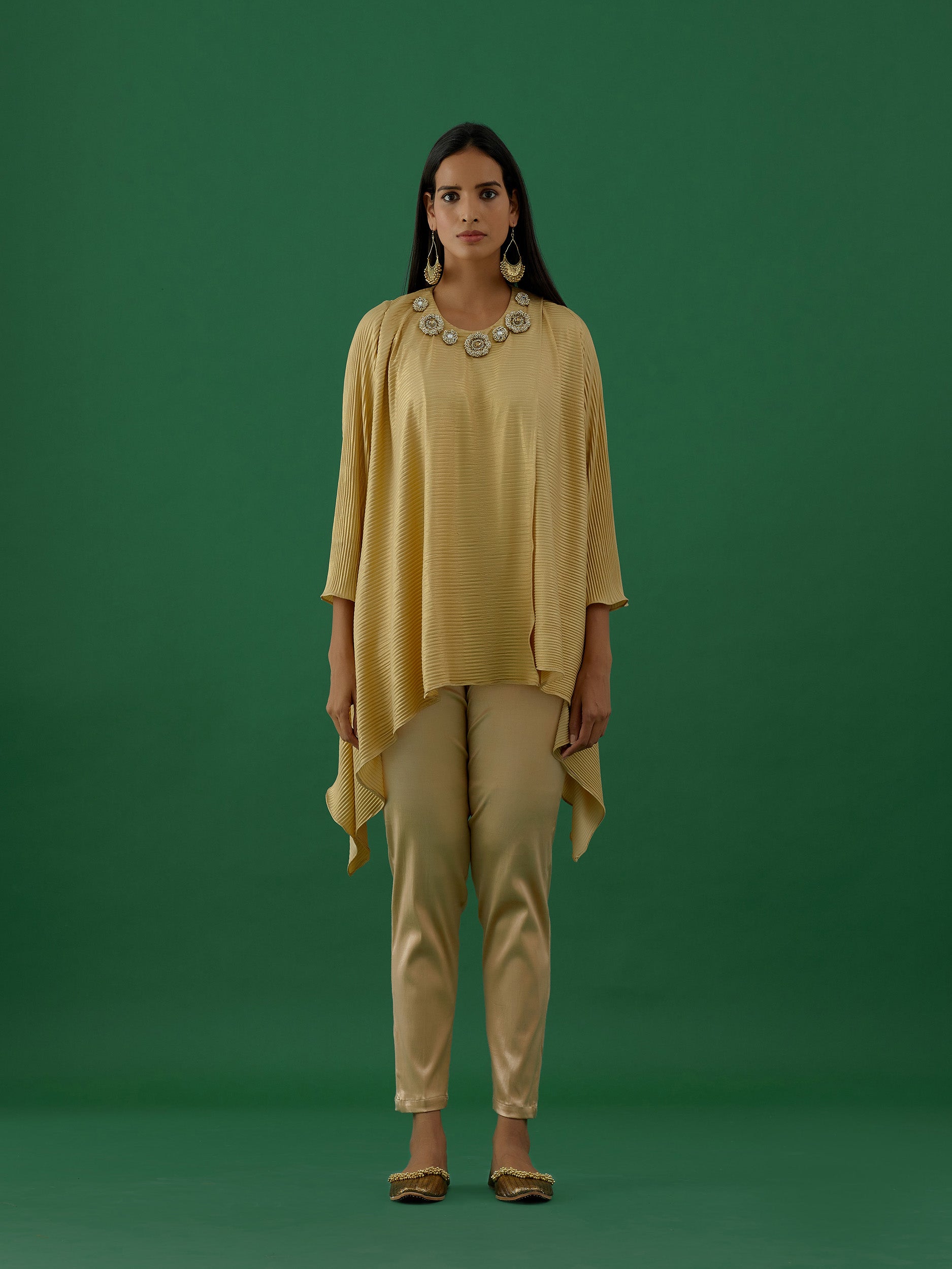 Saanvi - Gold Top - 5elements
