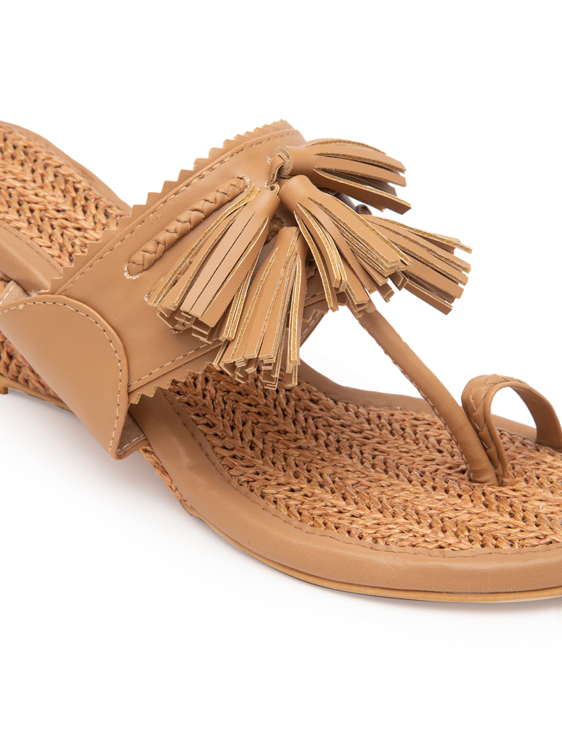 Roya (Wedge)