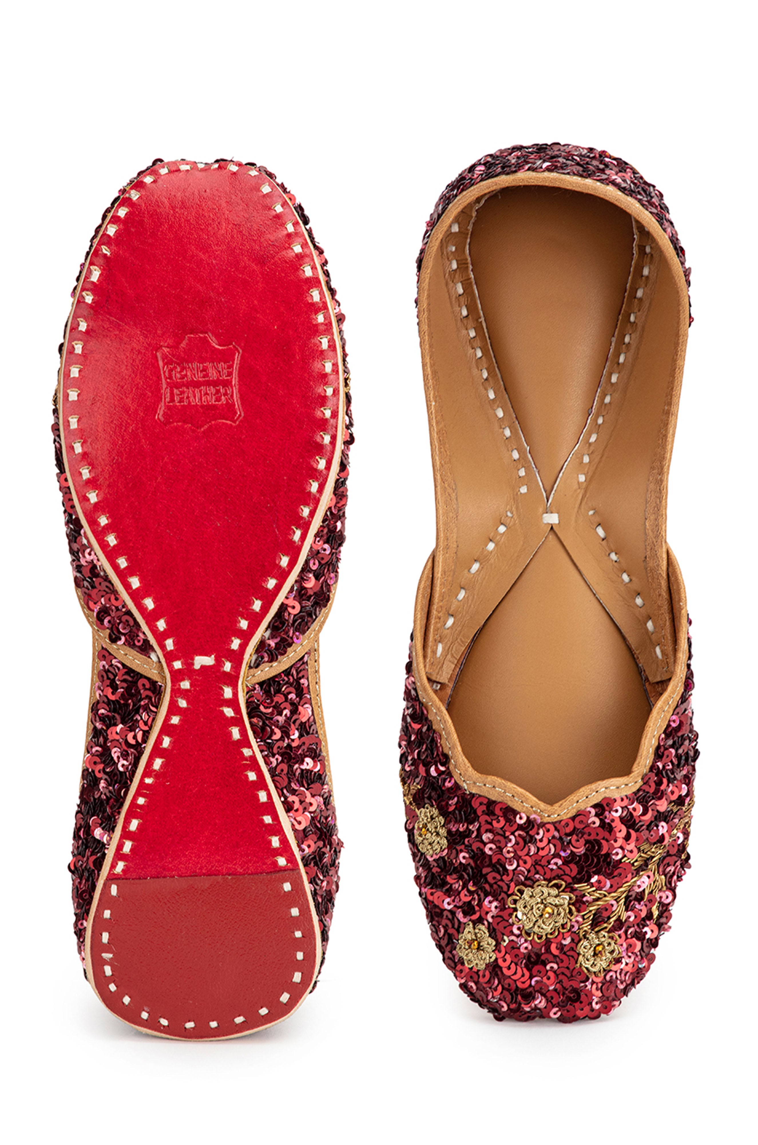 Shaivi Maroon (Jutti)