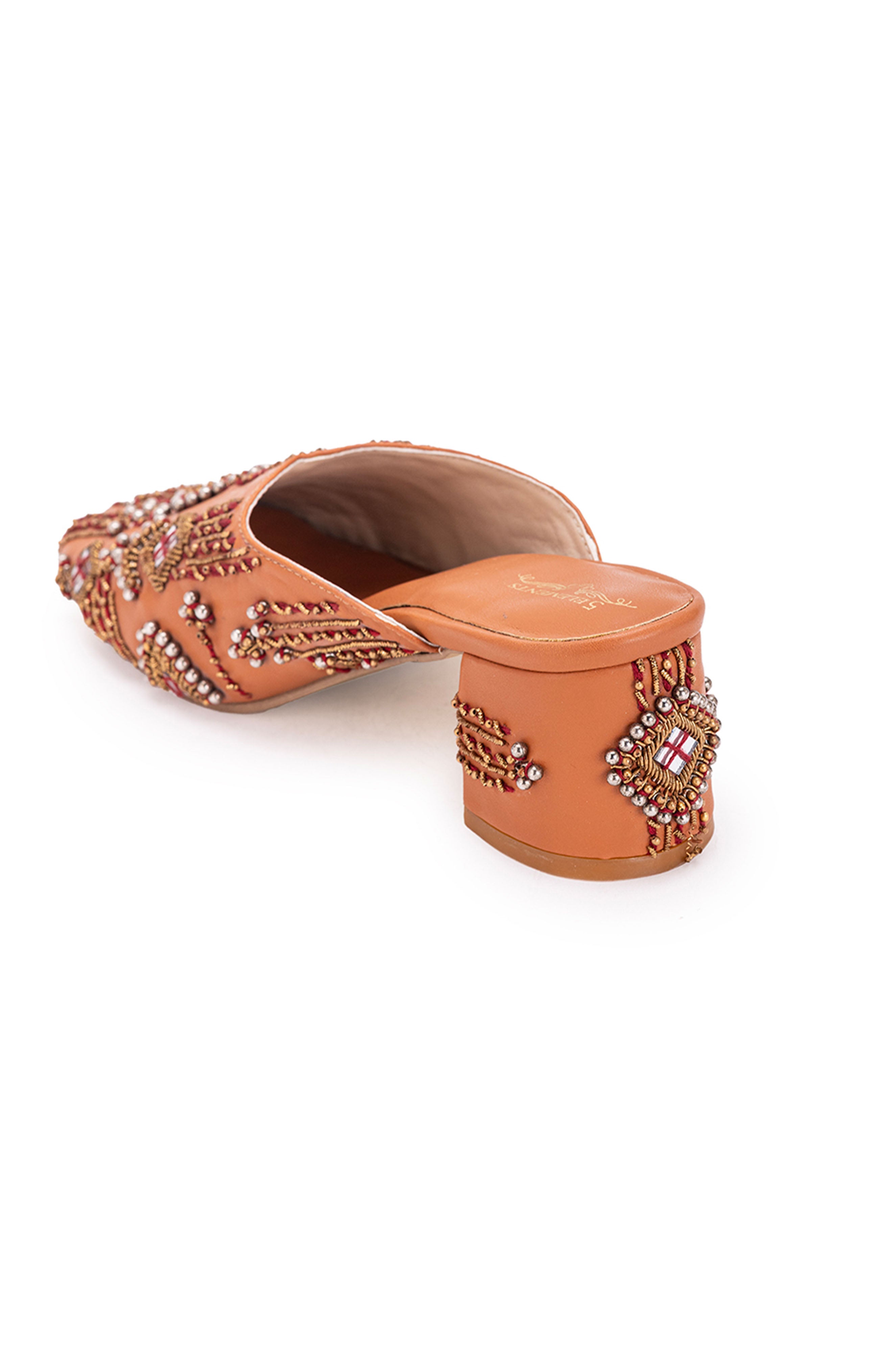 Akira (Mule Heel)